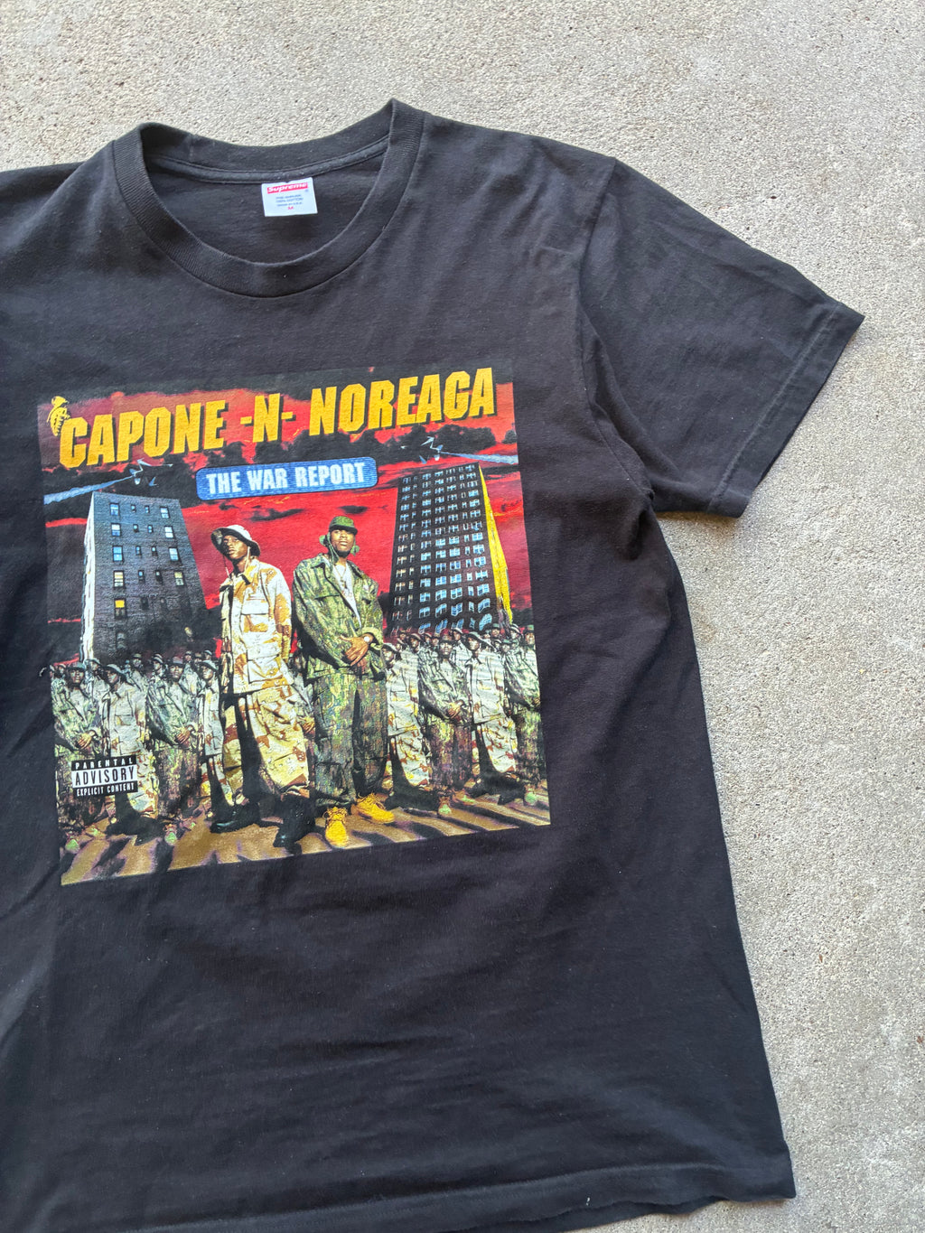 Supreme “WAR REPORT” Tee (M)