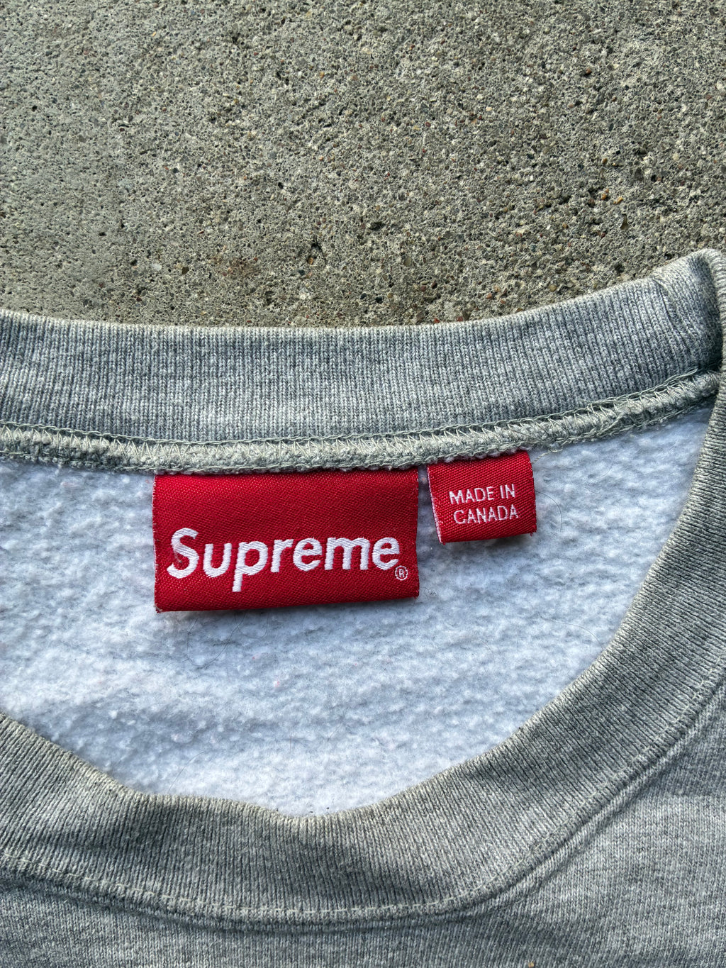 Supreme “FW22 GREY” Box Logo Crewneck (L)