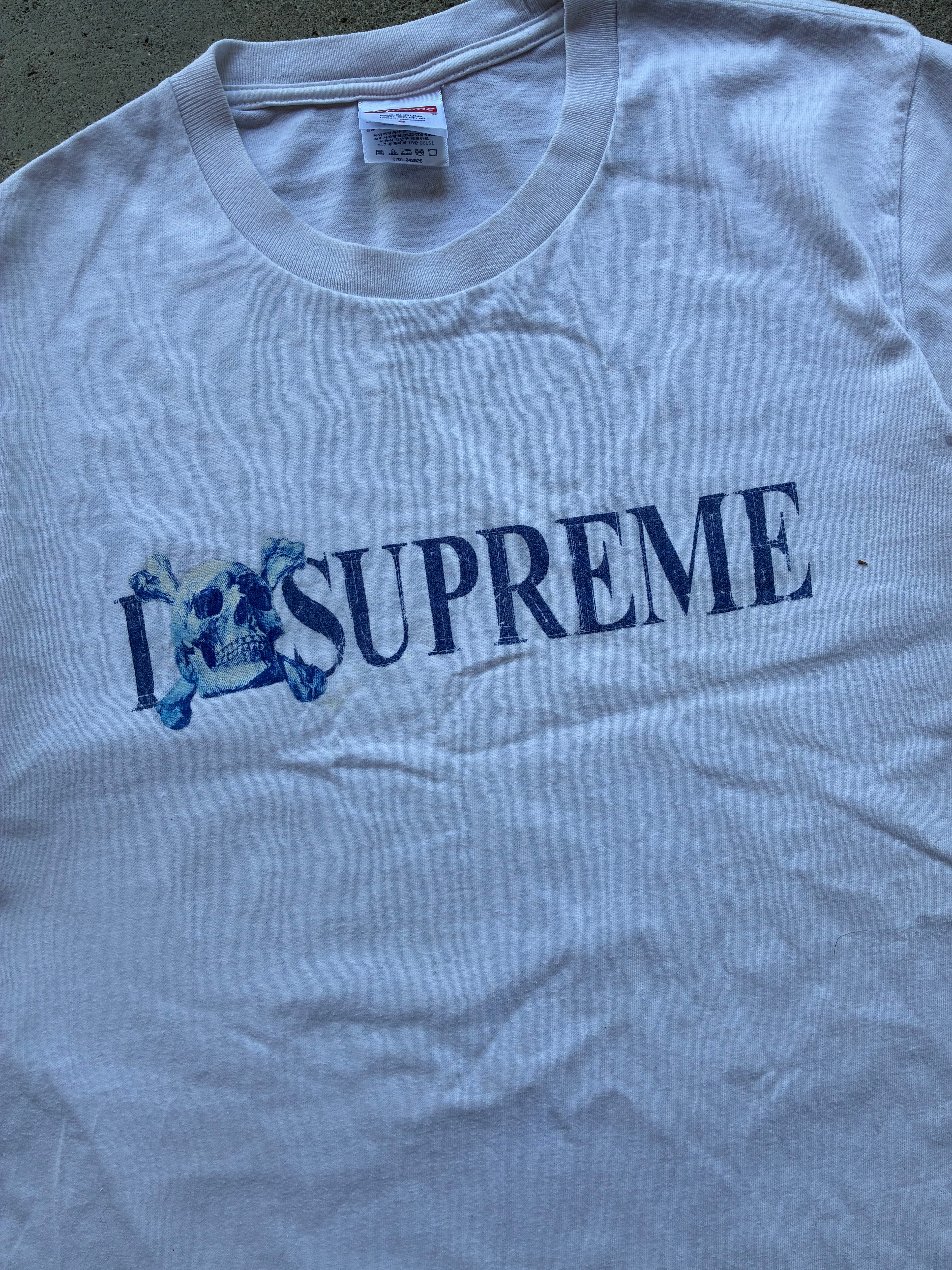 Supreme “SKULL WHITE FW25” tee (S)