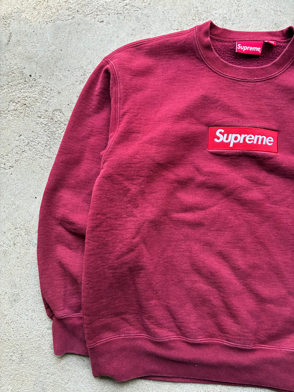 Supreme “FW22” Box Logo Crewneck (M)