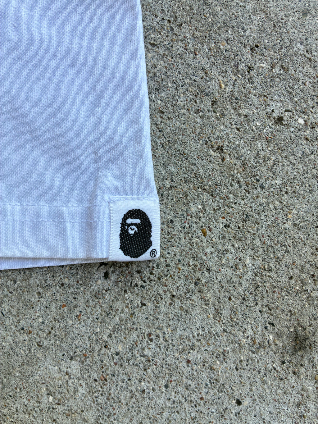 “BAPE x UNDEFEATED” tee (XL)