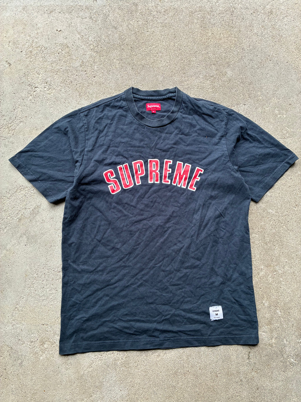 Supreme “PRINTED ARC LOGO” Tee (M)