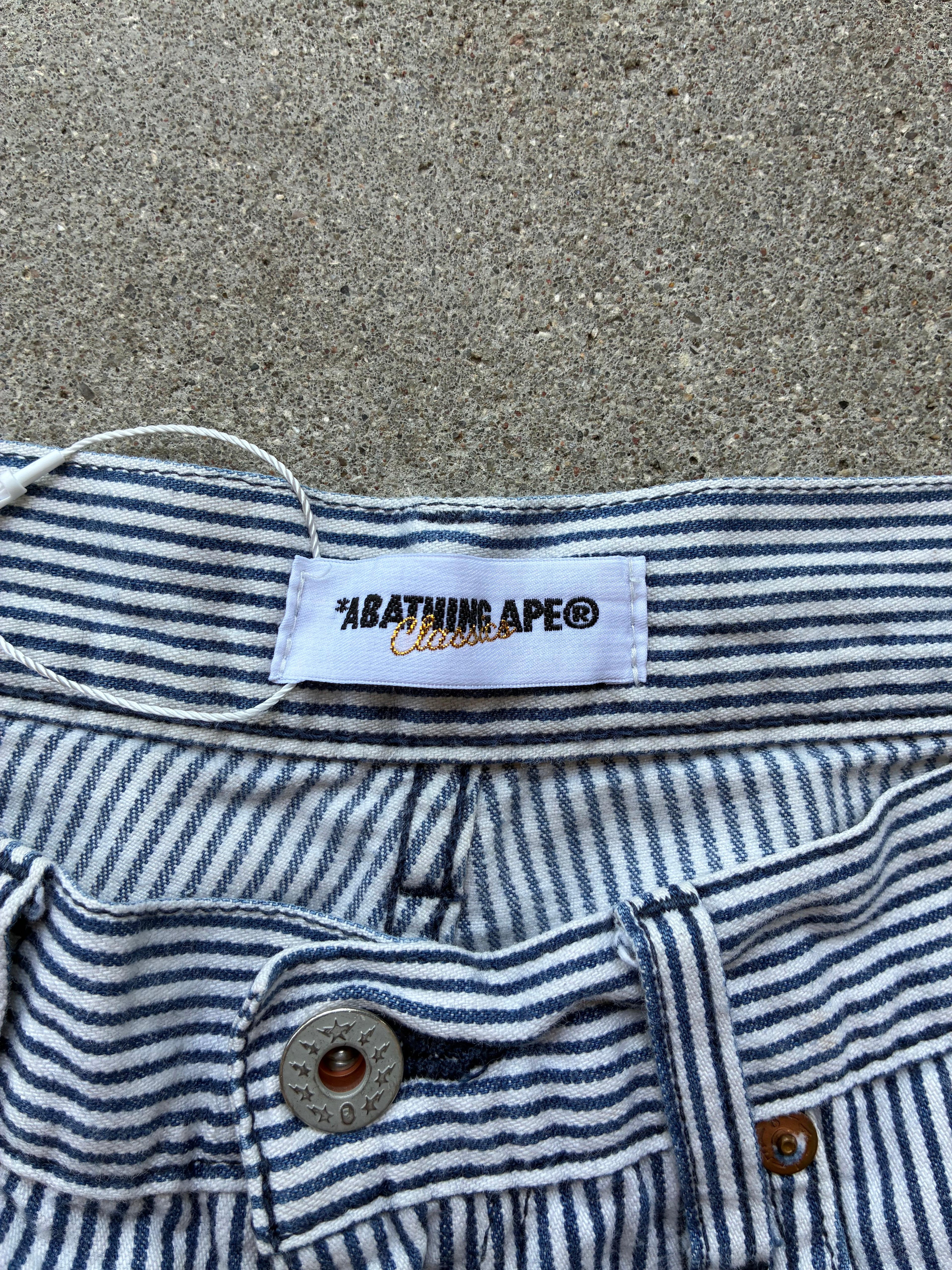 Bape “VINTAGE LOGO” Shorts (L)