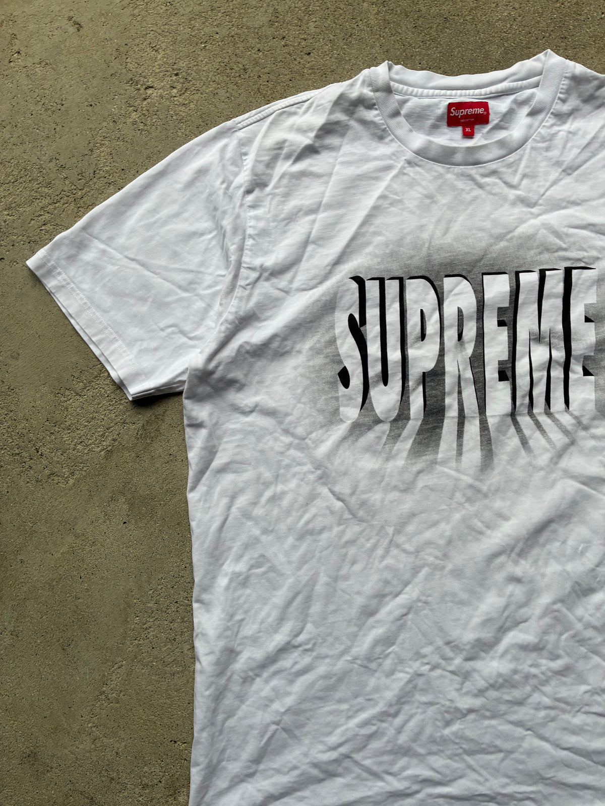 Supreme “LIGHT” Tee (XL)