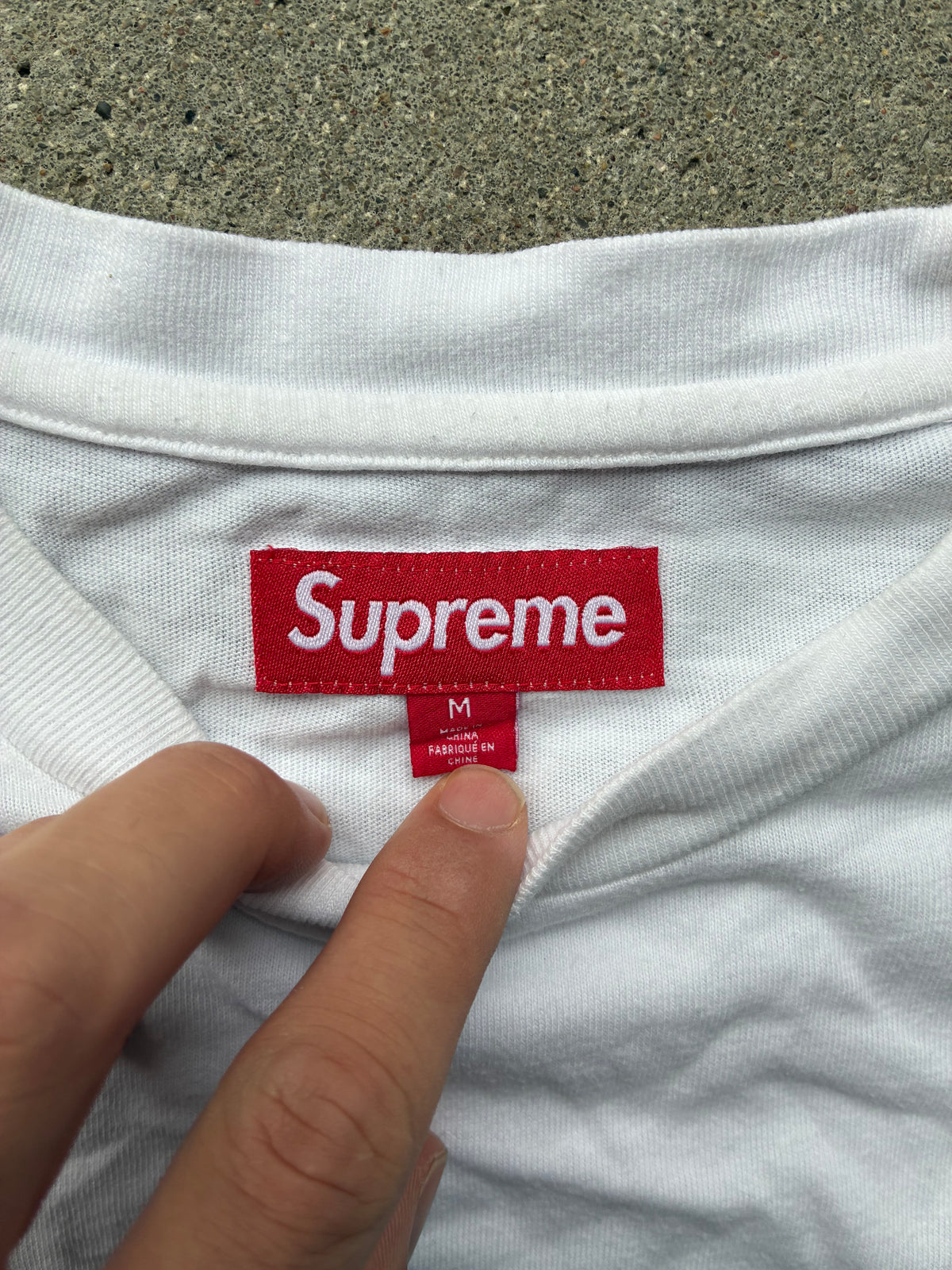 Supreme “FLOCKED WASHED” Tee (M)