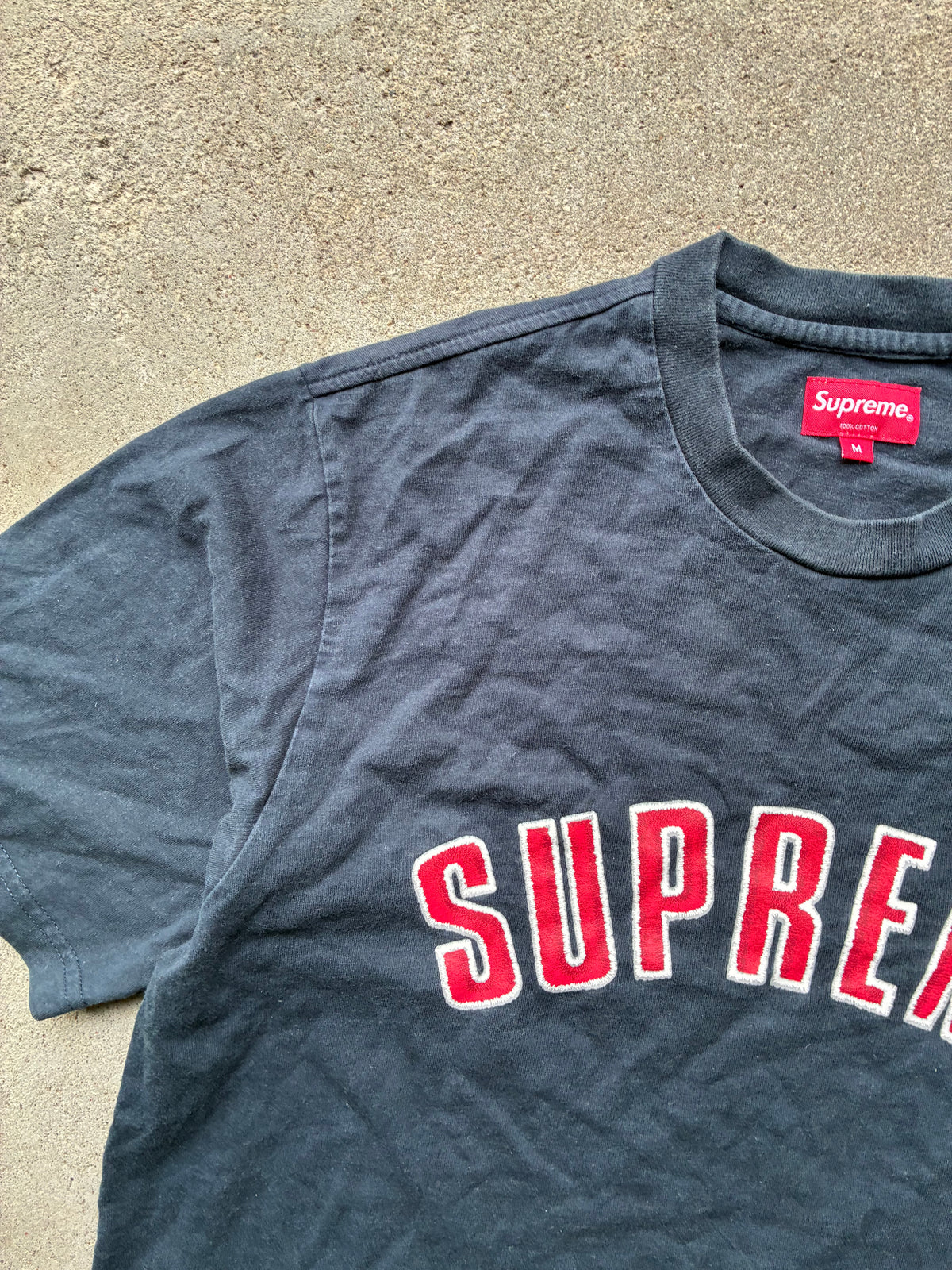 Supreme “PRINTED ARC LOGO” Tee (M)