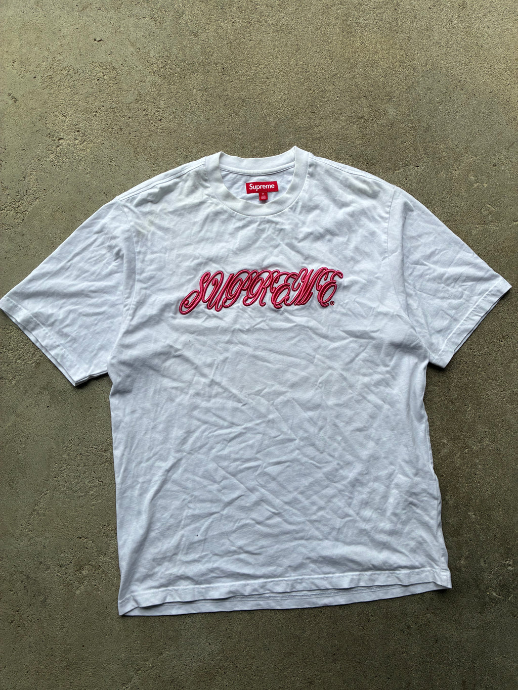Supreme “RAISED SCRIPT SS26” Tee (M)”
