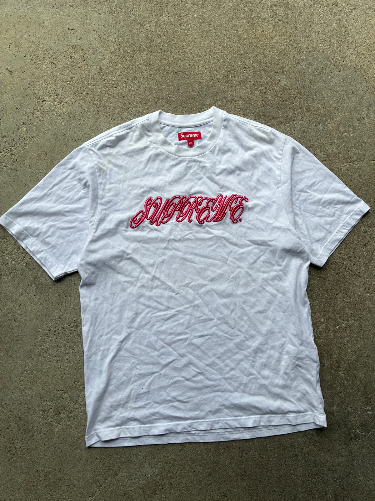 Supreme “RAISED SCRIPT SS26” Tee (M)”