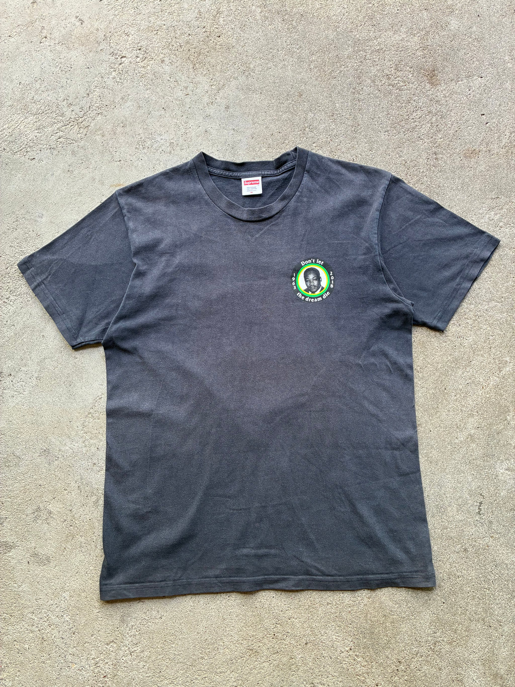 Supreme MLK "DON’T LET THE DREAM DIE" tee (M)