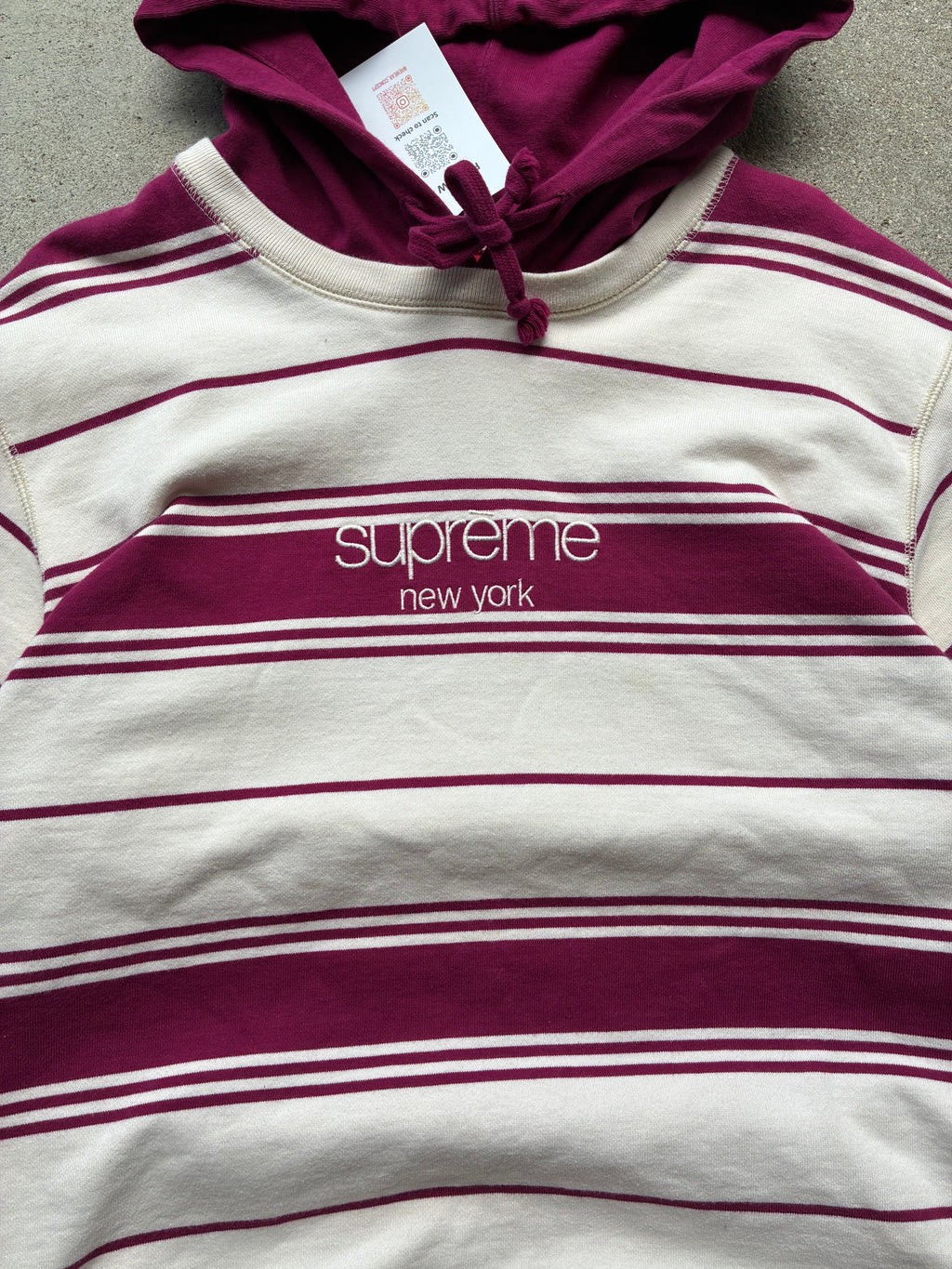 Supreme “STRIPED” Hooded Hoodie (M)