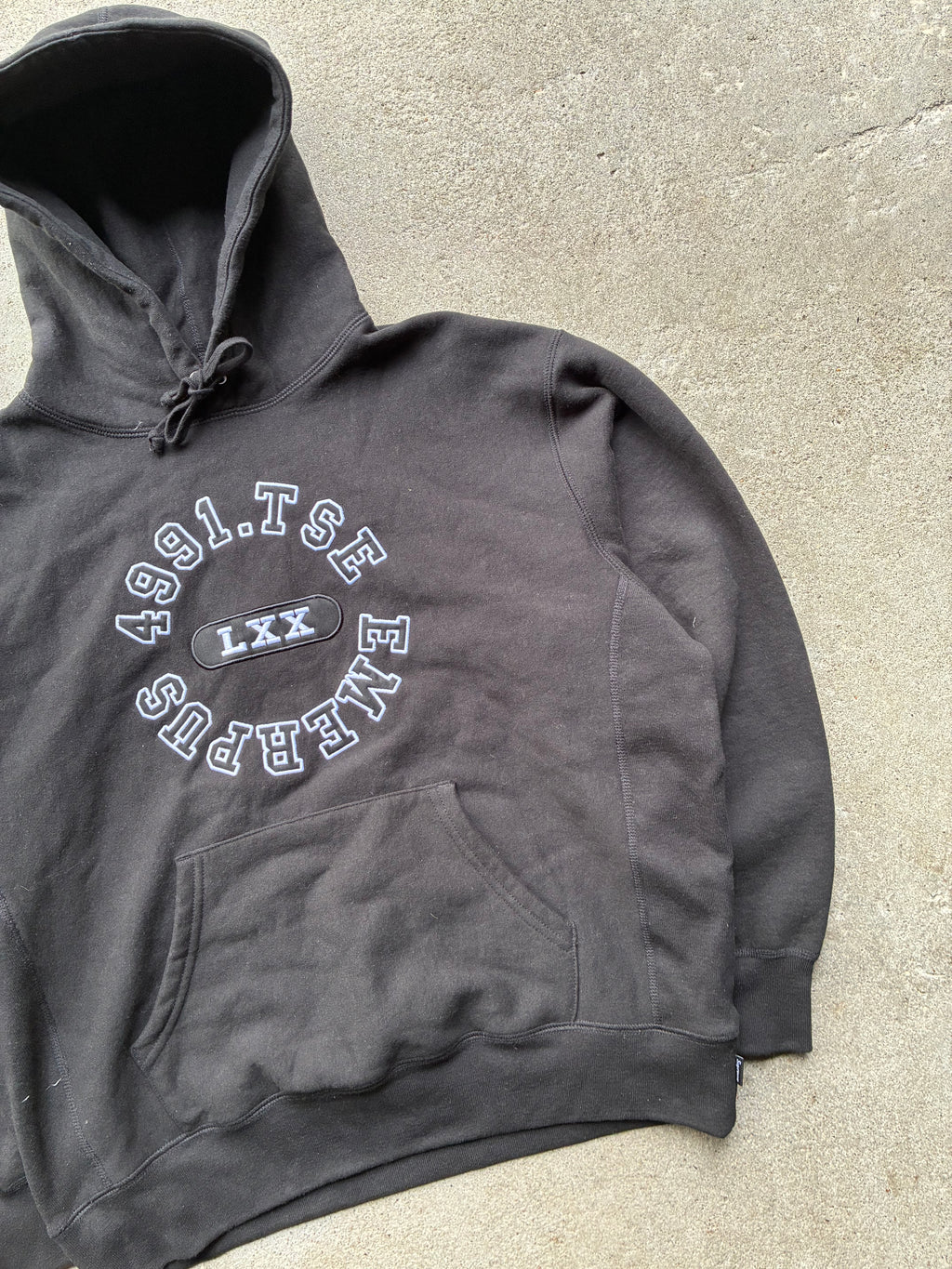 Supreme “NOIR TAILLE” Hoodie (S)