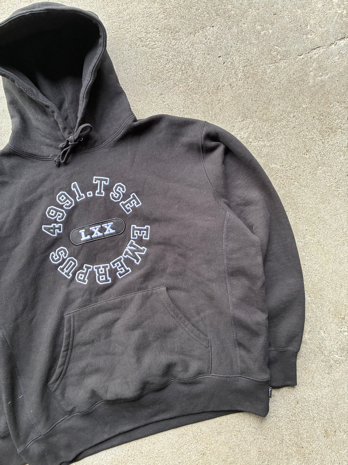 Supreme “NOIR TAILLE” Hoodie (S)