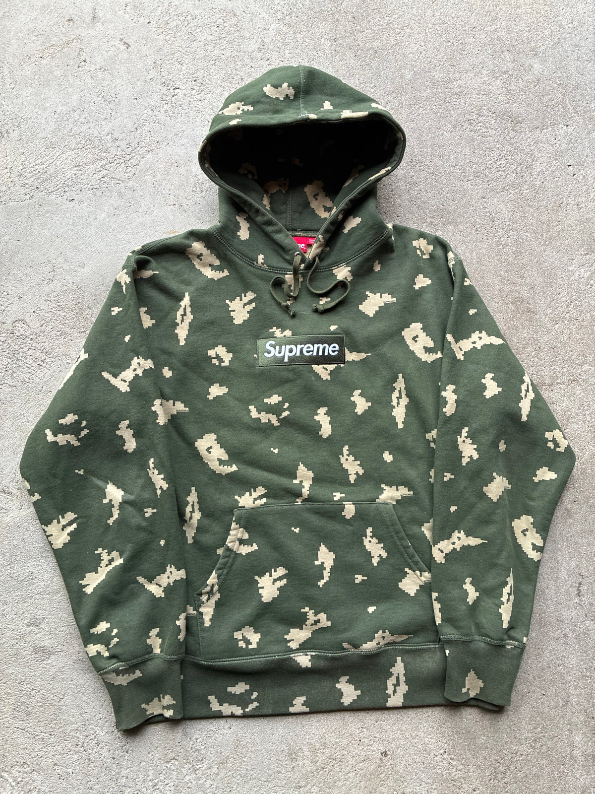 Supreme “CAMO” Box logo hoodie (M)