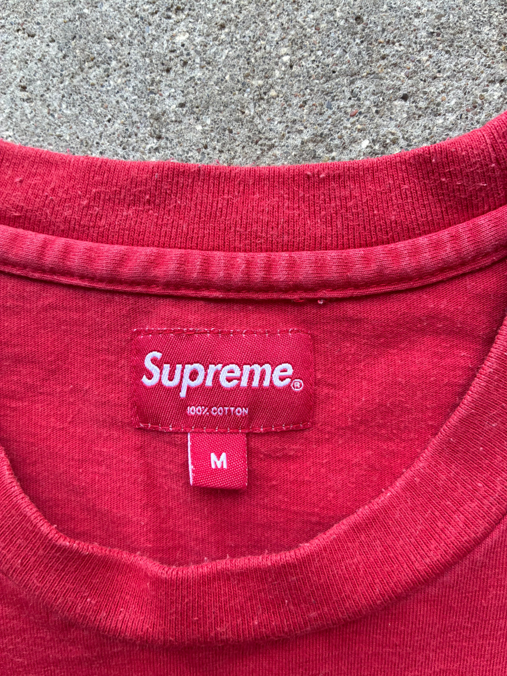 Supreme “LIGHT SS” tee (M)