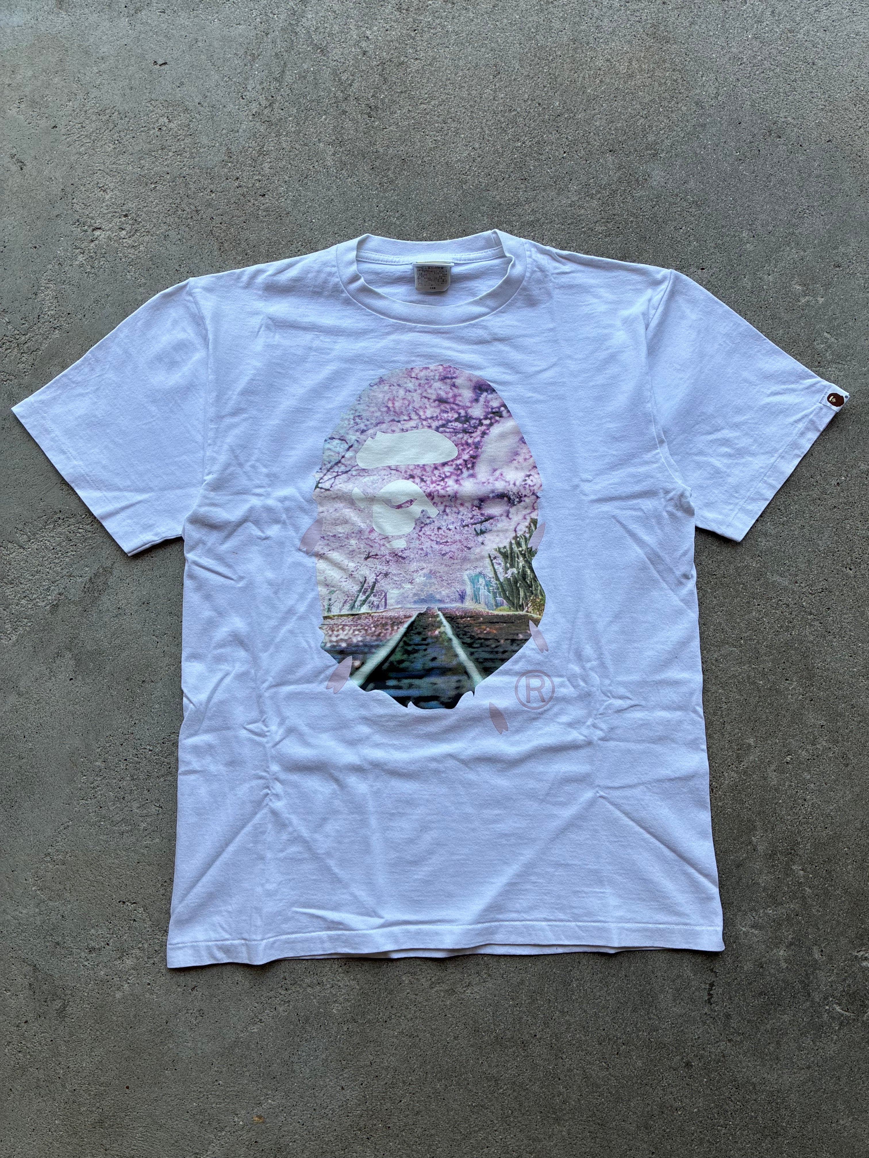 Supreme “EKSLUSIVE JAPAN” Tee (L)