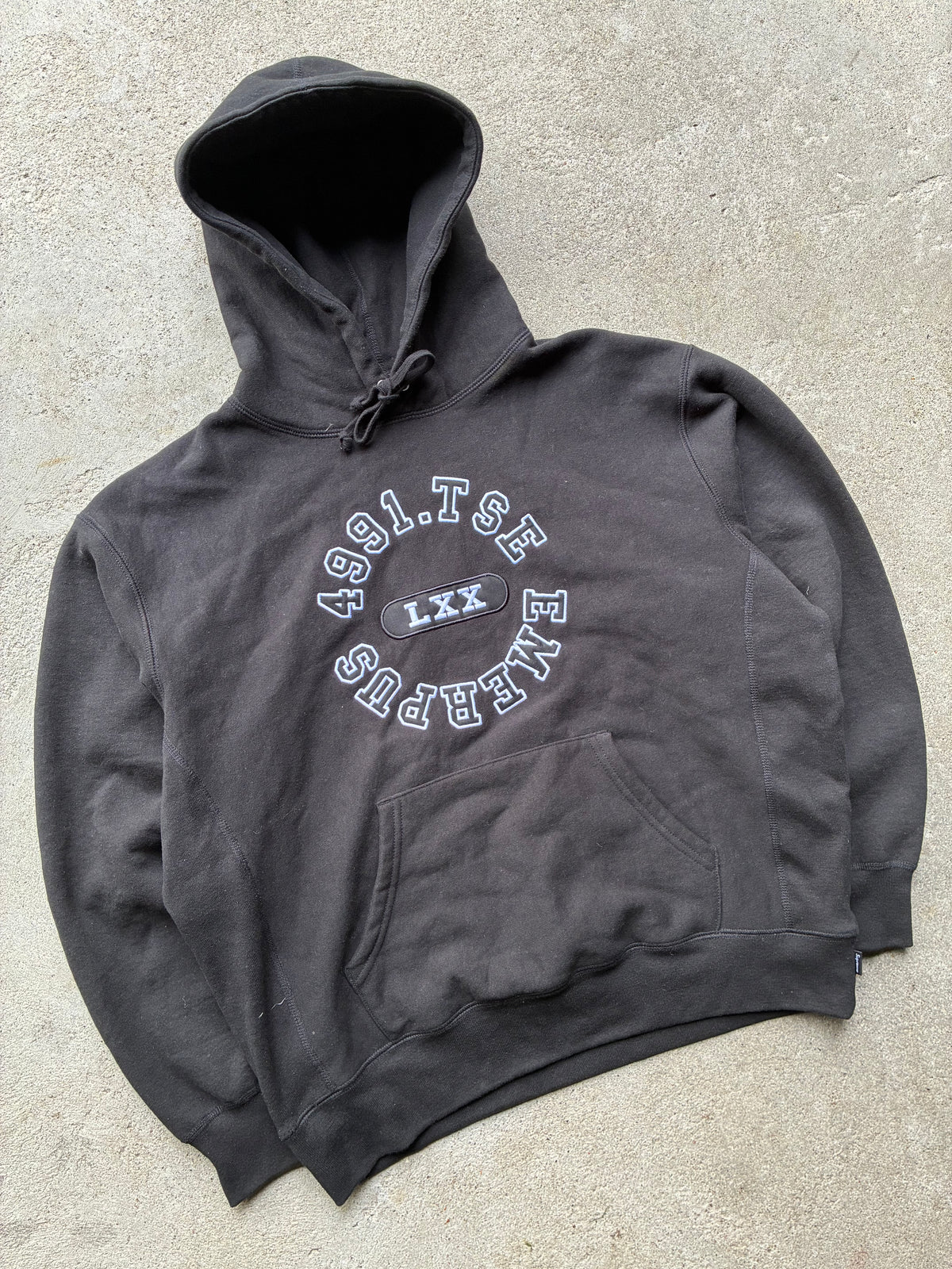 Supreme “NOIR TAILLE” Hoodie (S)