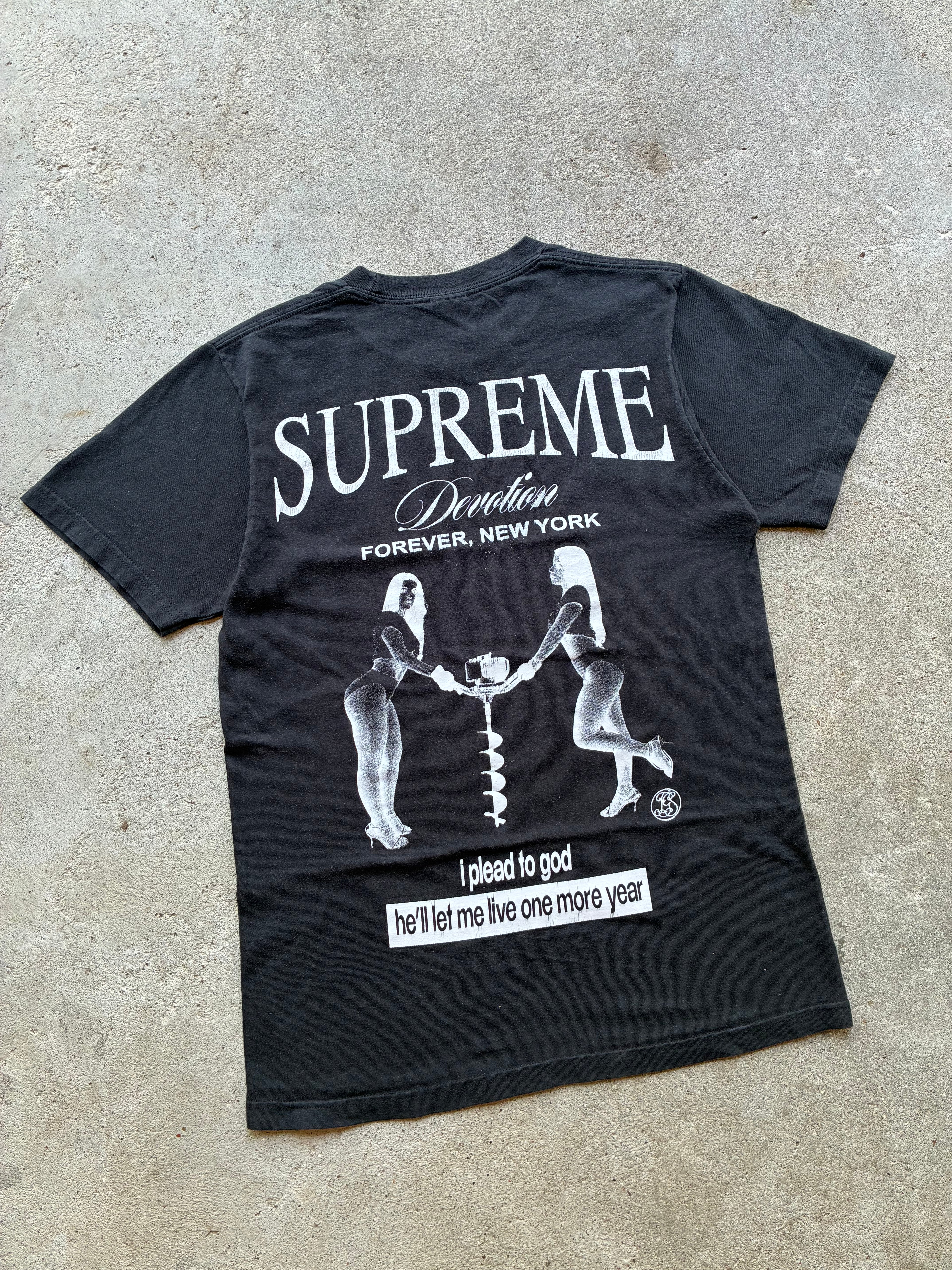 Supreme “DEVOTION BLACK FW25” tee (S)