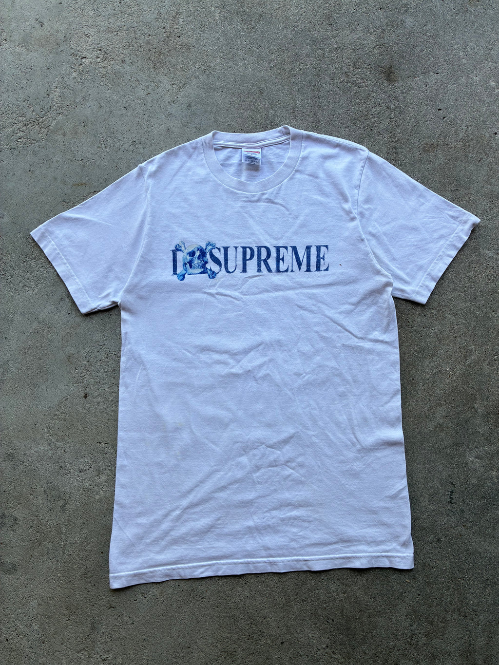 Supreme “SKULL WHITE FW25” tee (S)