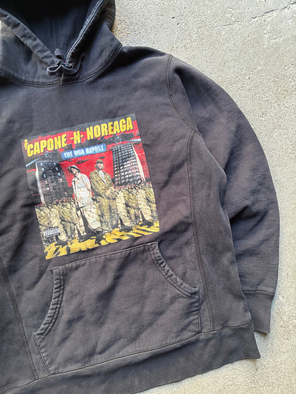 Supreme “CAPONE -N- NOREAGA WAR RAPPORT” Hoodie (M)