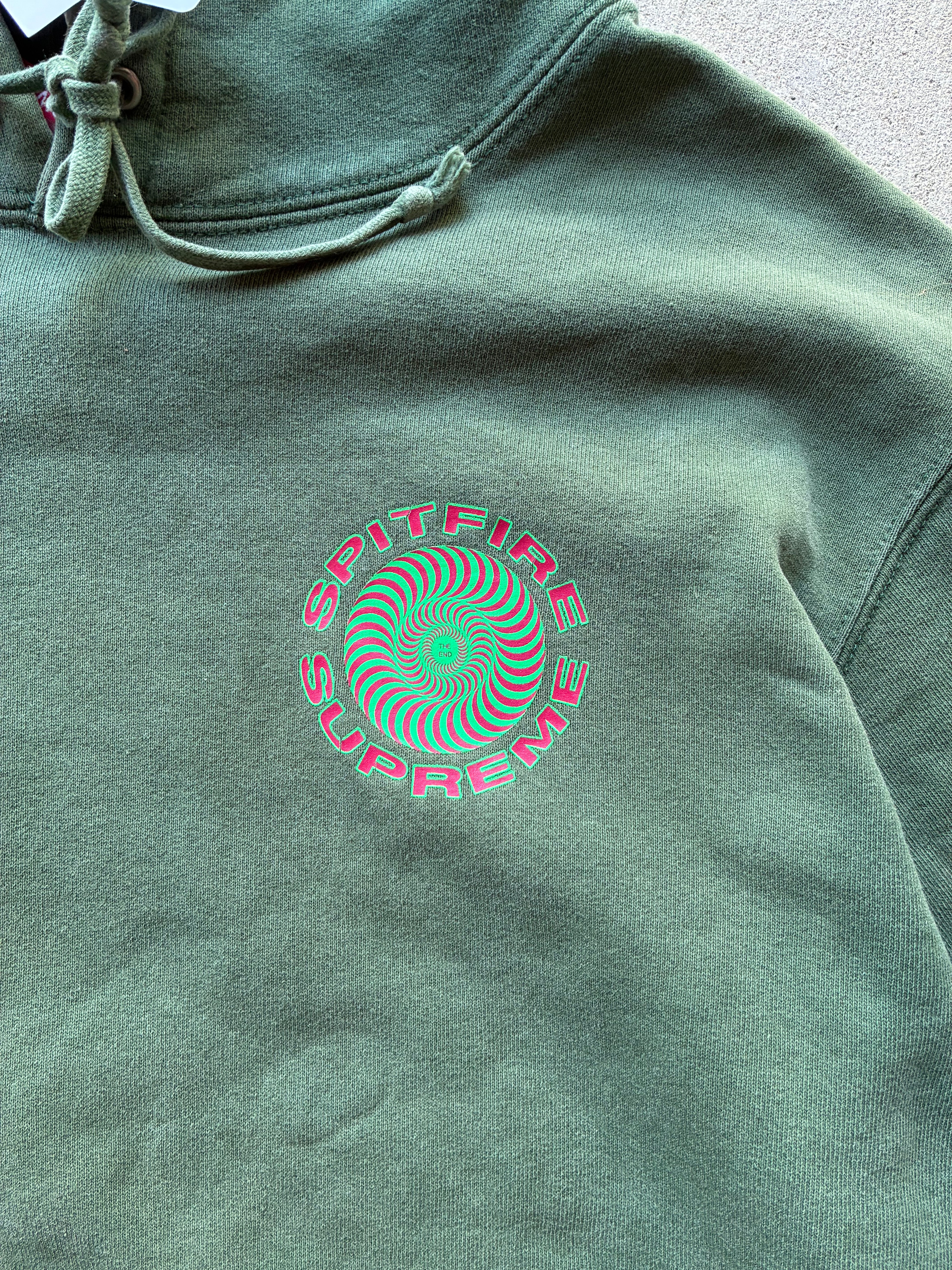 Supreme “SPITFIRE” Hoodie (M)