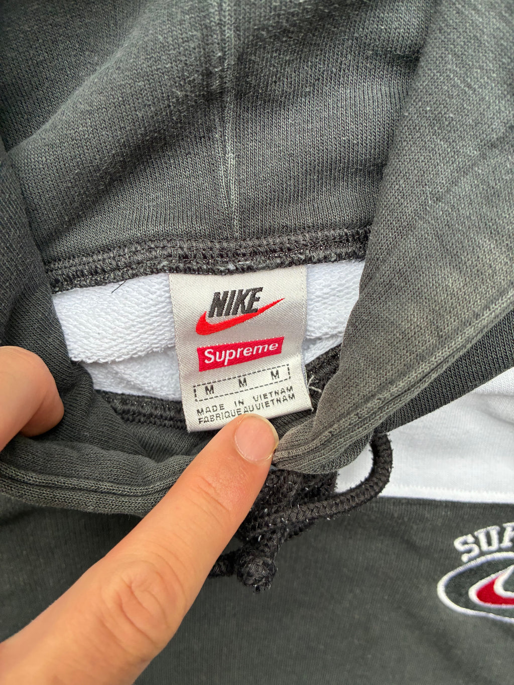 Supreme x Nike “STRIPE” Hoodie (M)