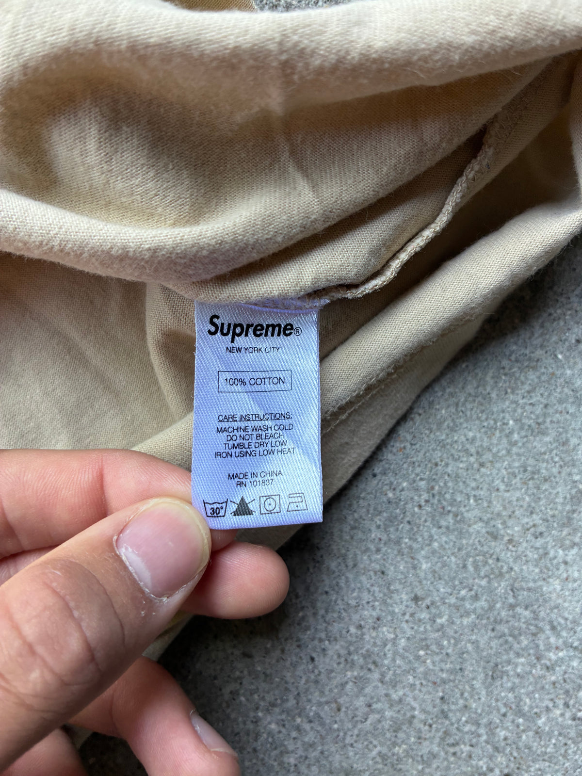 Supreme “GOLD LOGO” Long Sleeve (L)