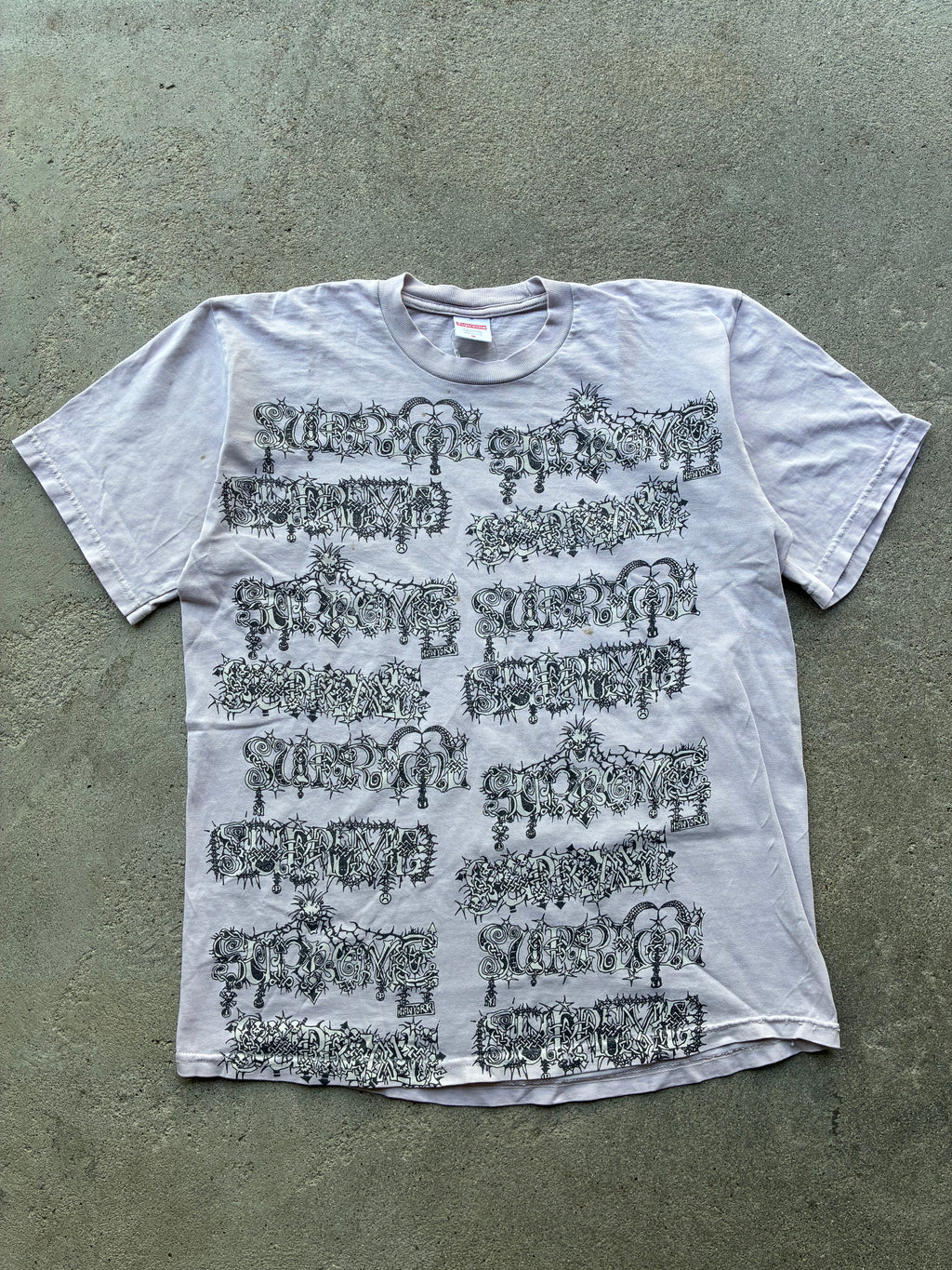 Supreme “WOMBAT” Tee (M)