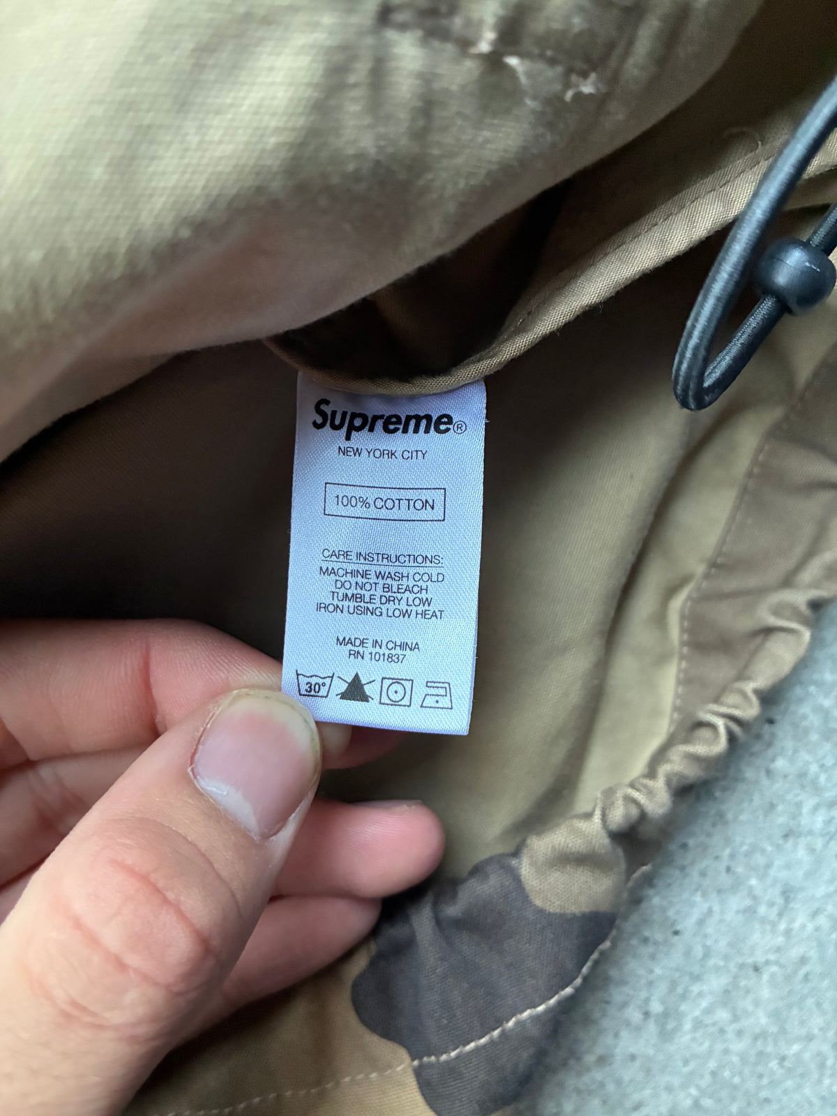 Supreme “CAMO COTTON FIELD” Jacket (M)