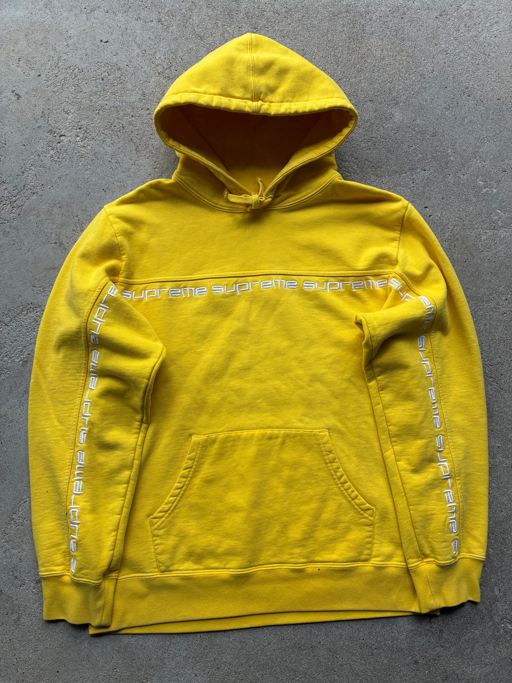 Supreme “TEXT STRIPED LOGO” Hoodie (M)