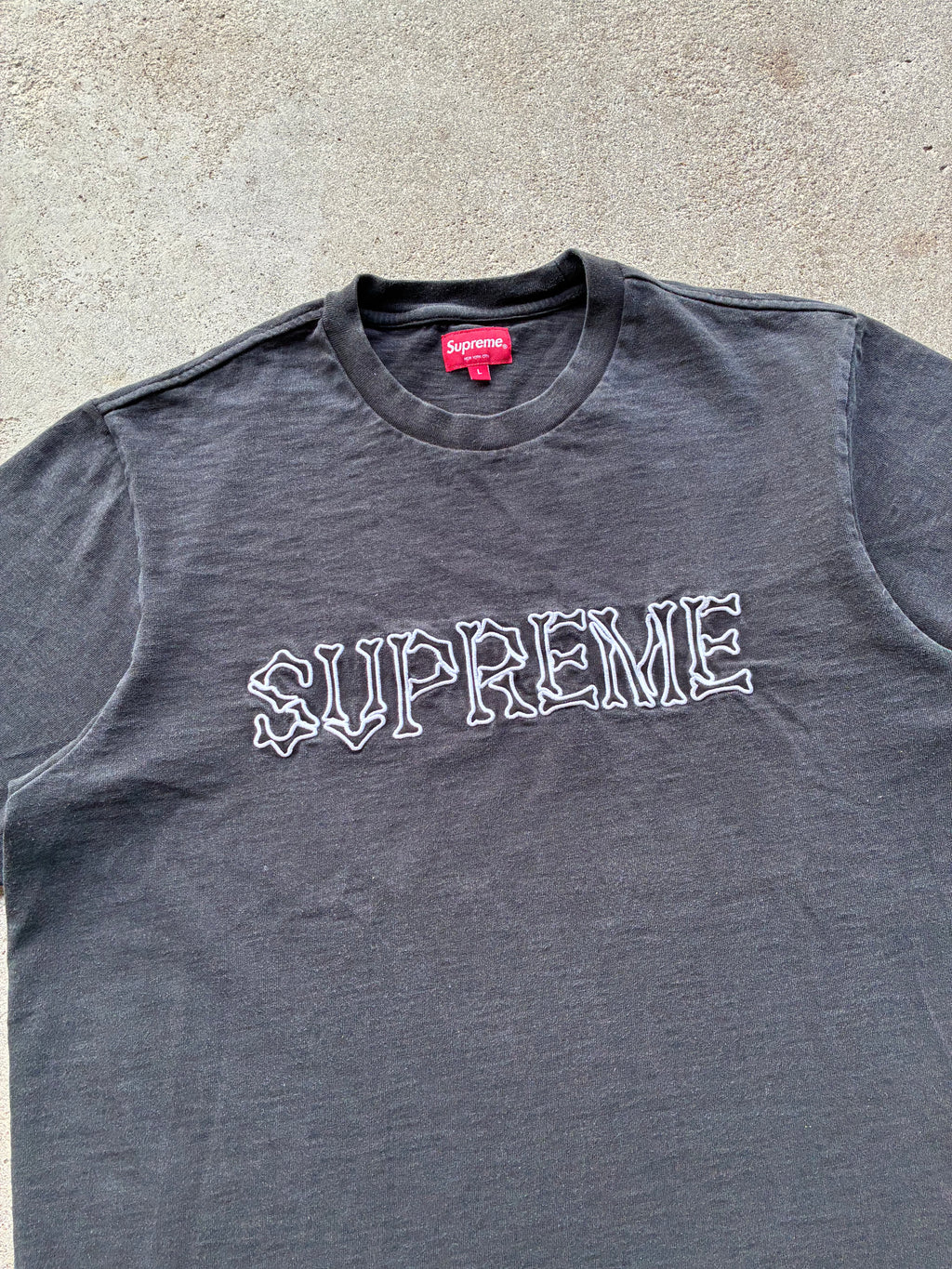 Supreme “BONES S/S” (L)