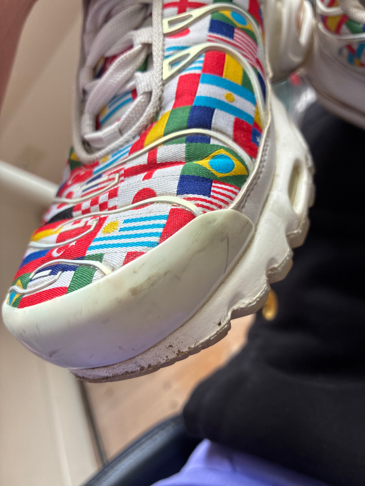 Nike Air Max plus “INTERNATIONAL FLAG” (42,5)