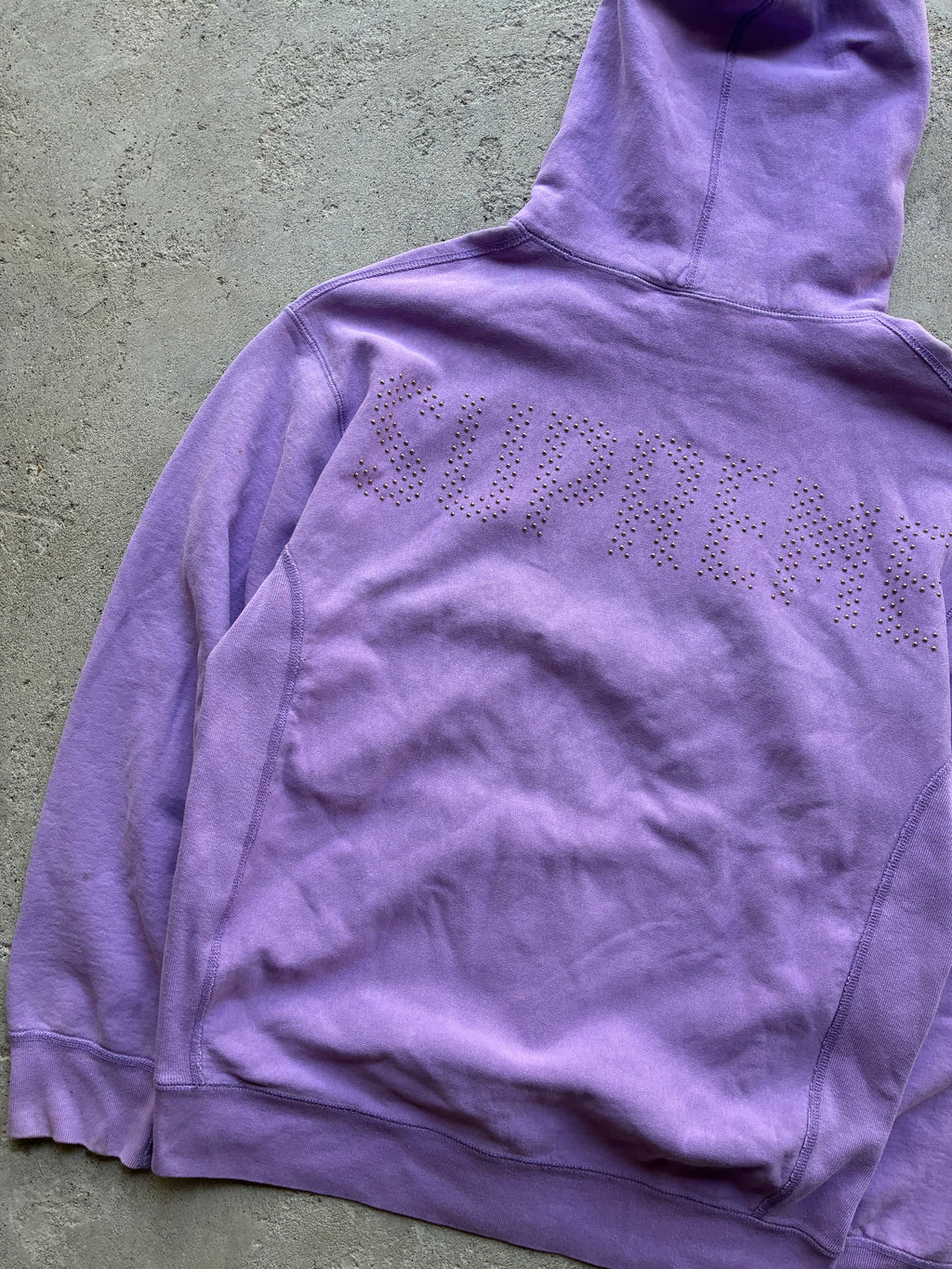 Supreme “STUDDED LOGO” Hoodie (L)