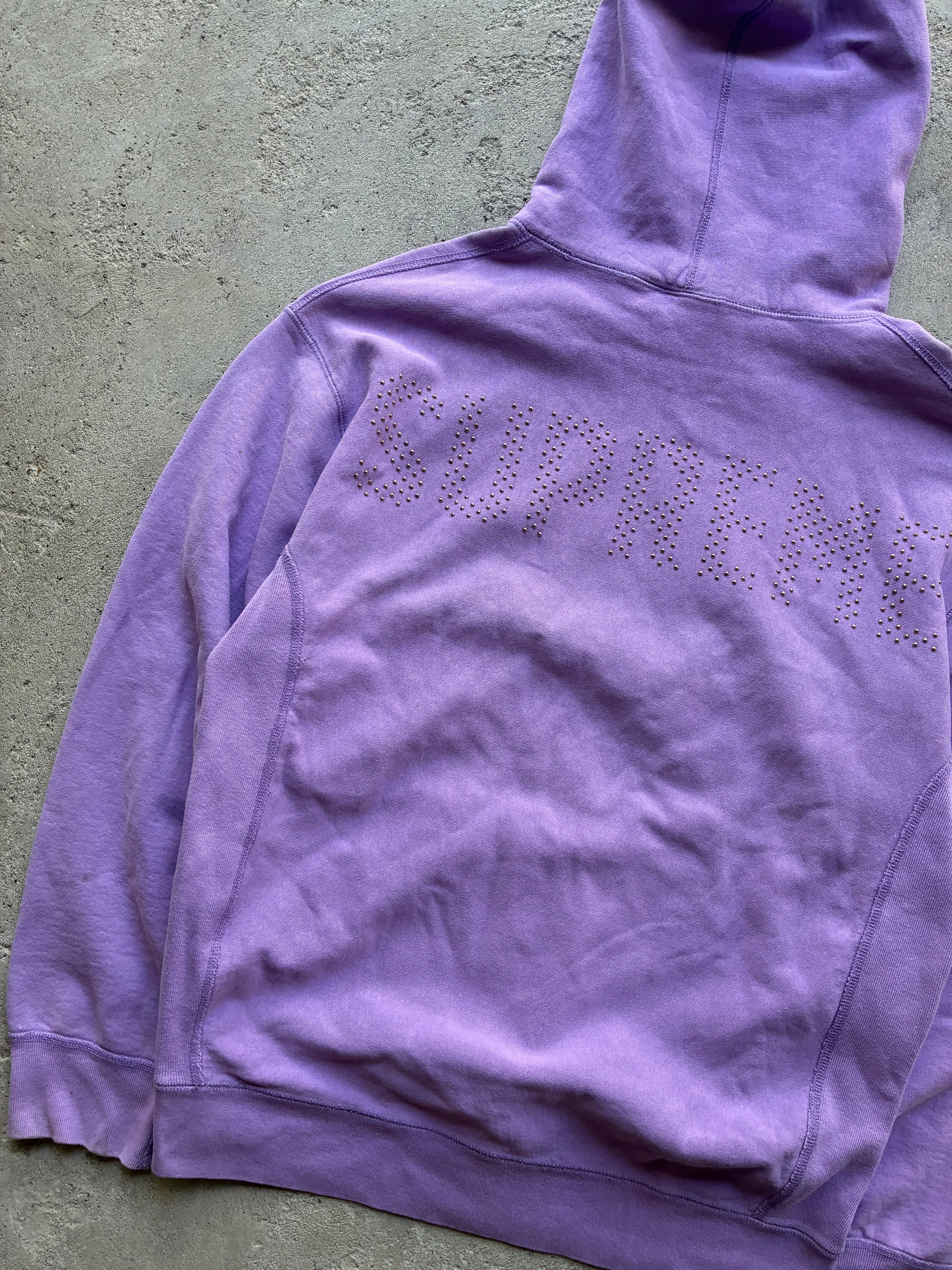 Supreme “STUDDED LOGO” Hoodie (L)