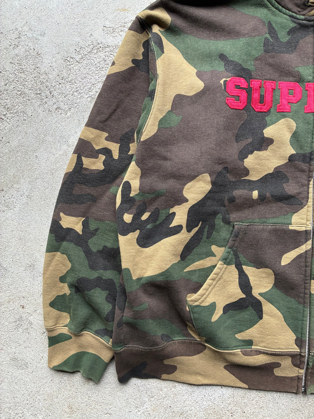 Supreme “COLLEGIATE APPLIQUÉ CAMO” Zip Up hoodie (L)