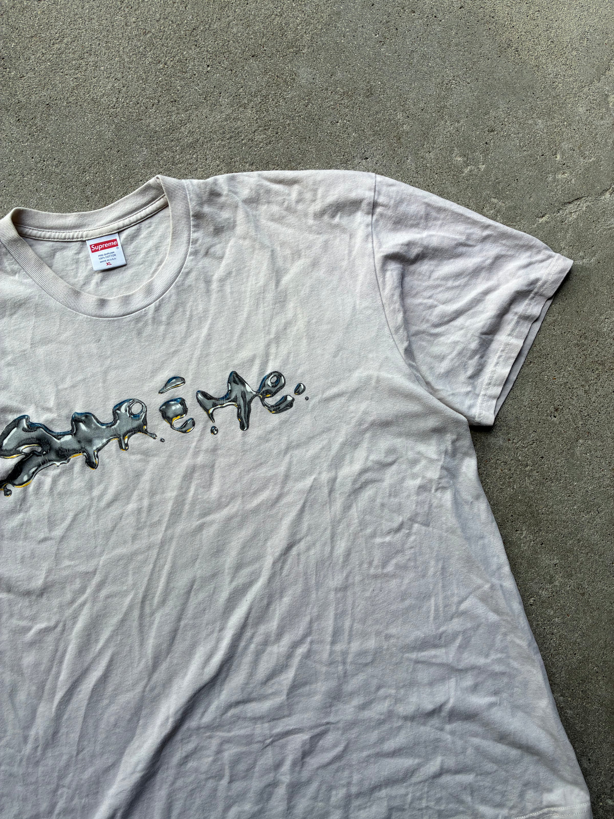 Supreme “LIQUID” Tee (XL)