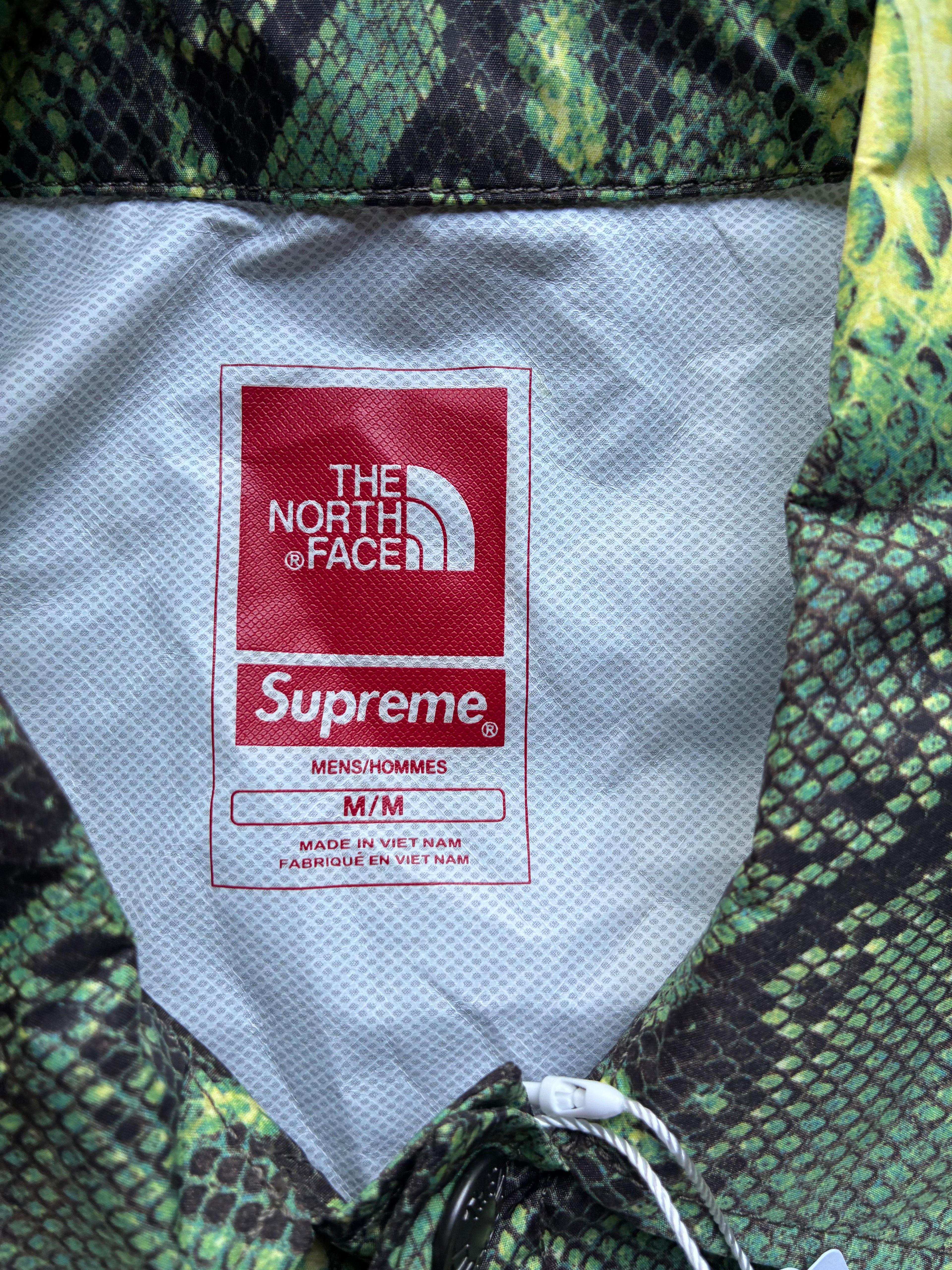 Supreme x the north face  “SNAKESKIN” jacket (M)