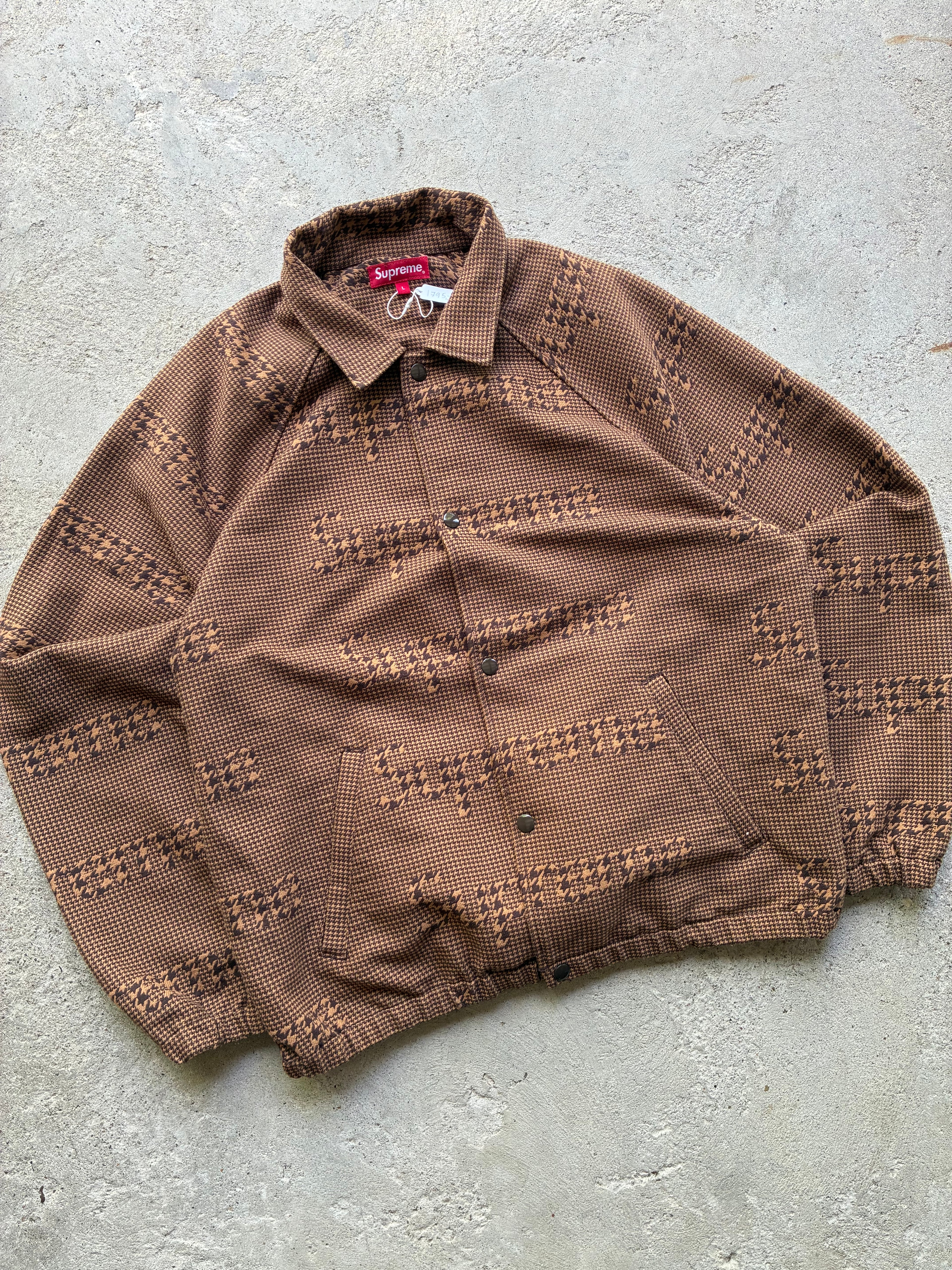 Supreme “HOUNDSTOOTH LOGO” Jakke (L)