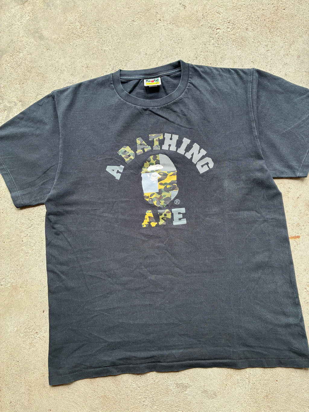 Sort “BAPE” tee (XL)