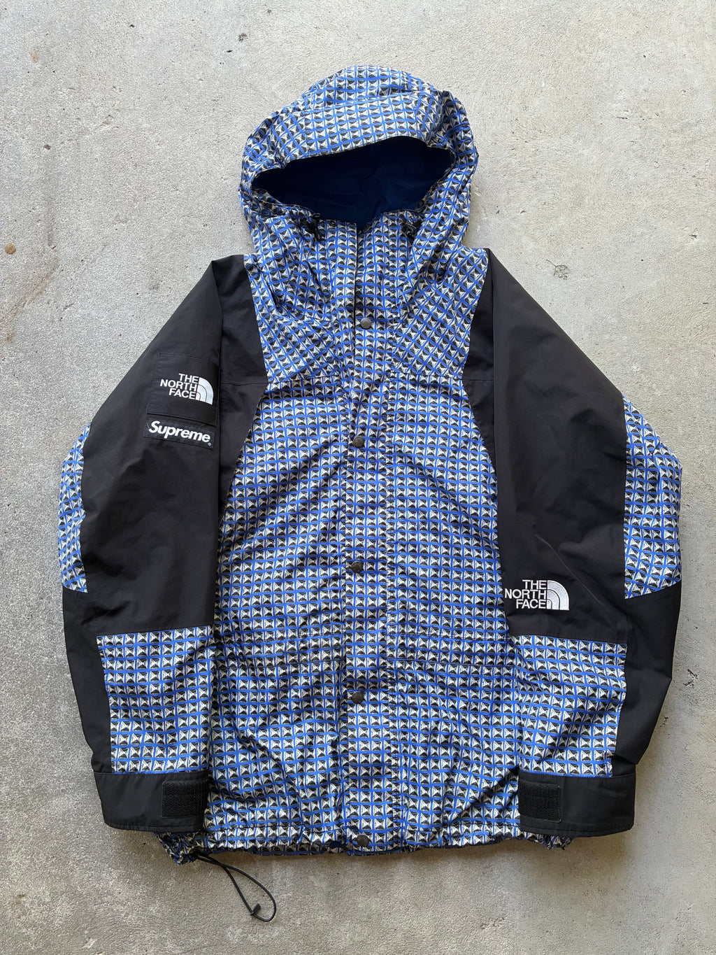 Supreme X The North Face “STUDDED MOUNTAIN” jakke (XL)