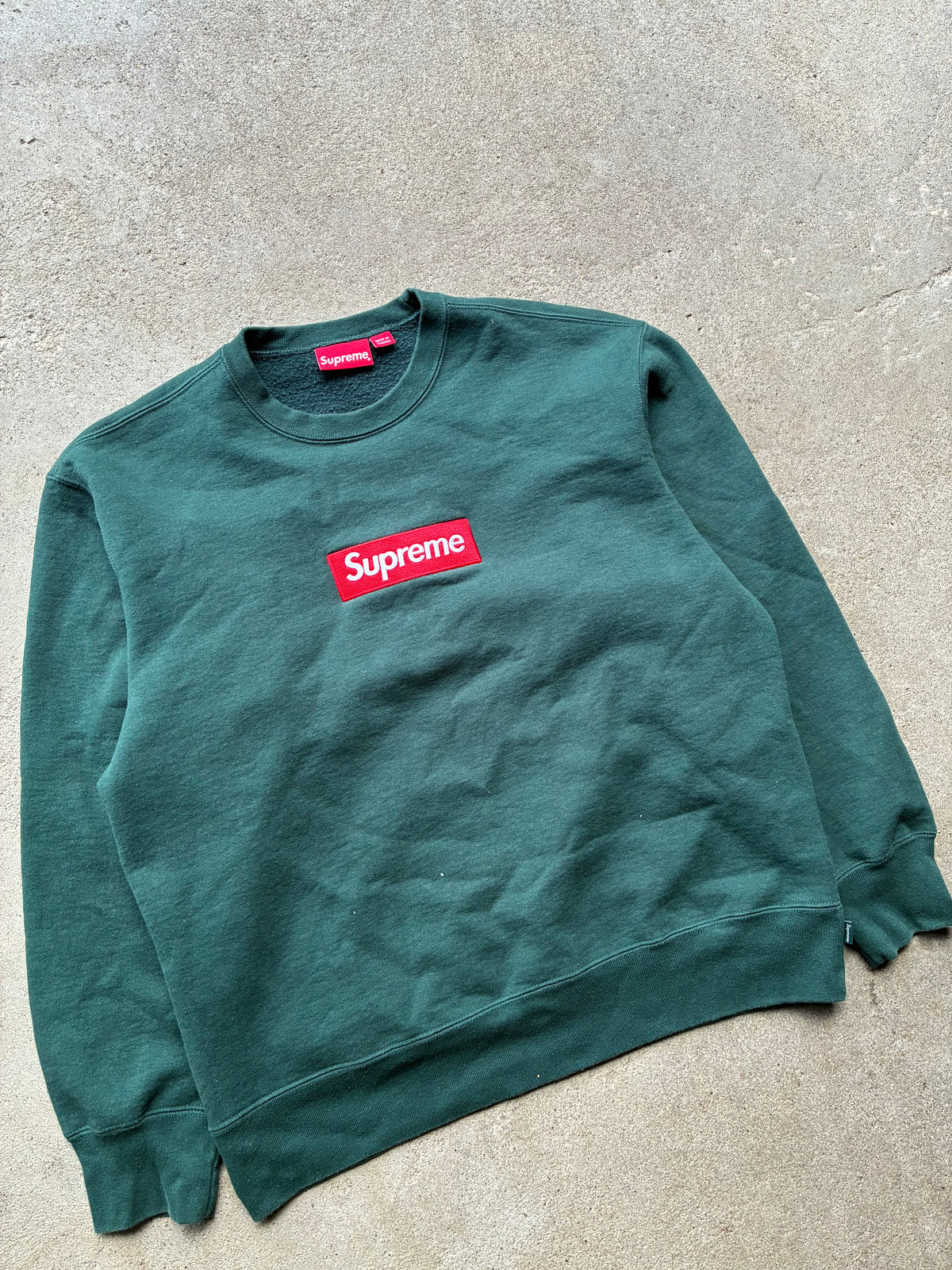 Supreme (FW22 FOREST GREEN) Box Logo. Crewneck (M)