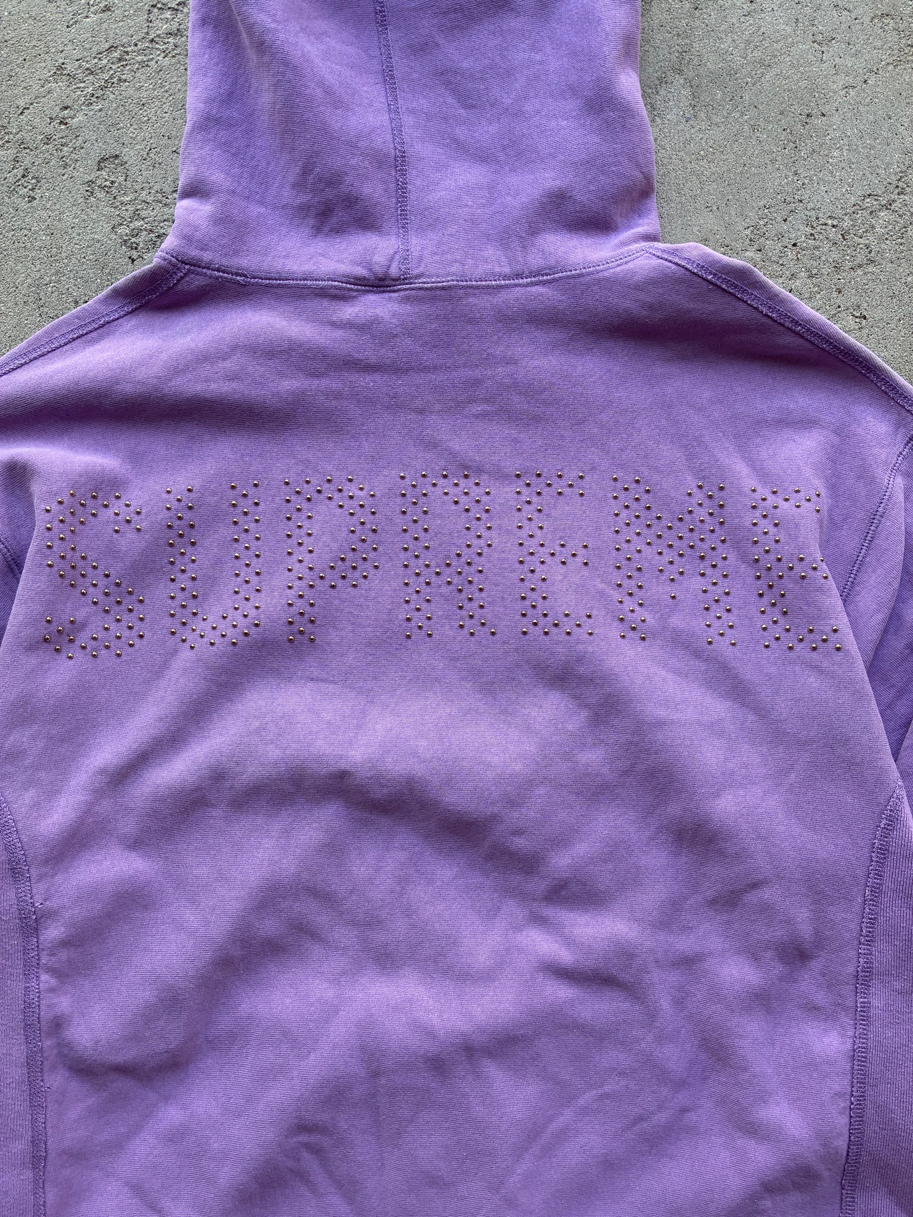 Supreme “STUDDED LOGO” Hoodie (L)