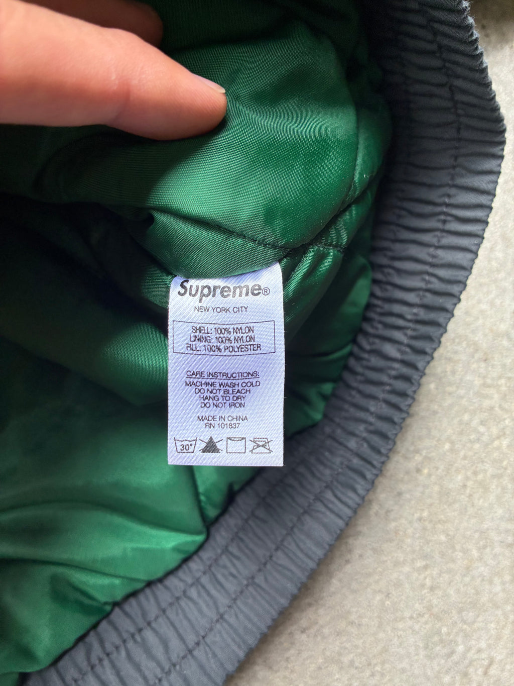 Supreme “HOCKEY PULLOVER” Jacket (L)