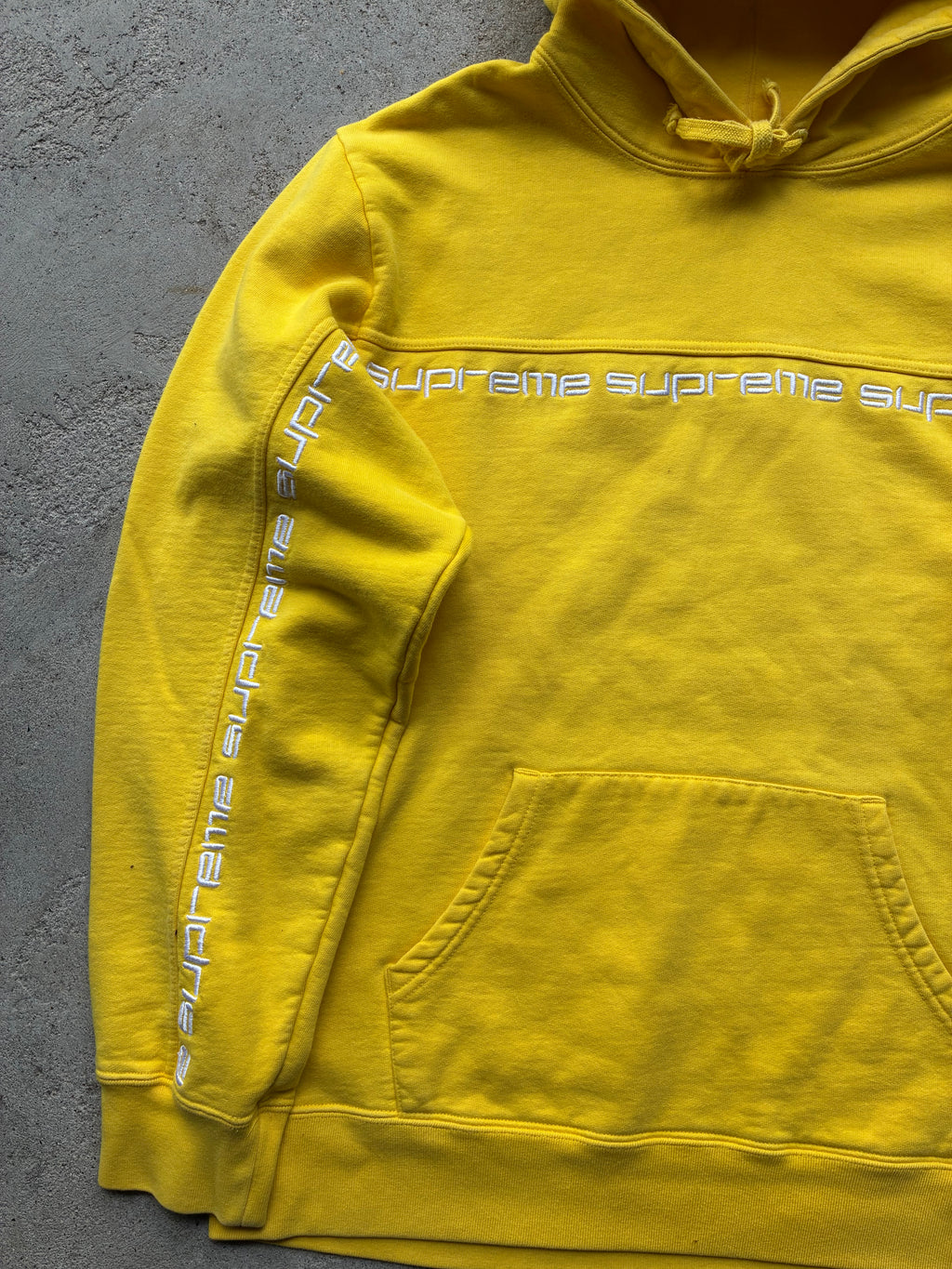 Supreme “TEXT STRIPED LOGO” Hoodie (M)