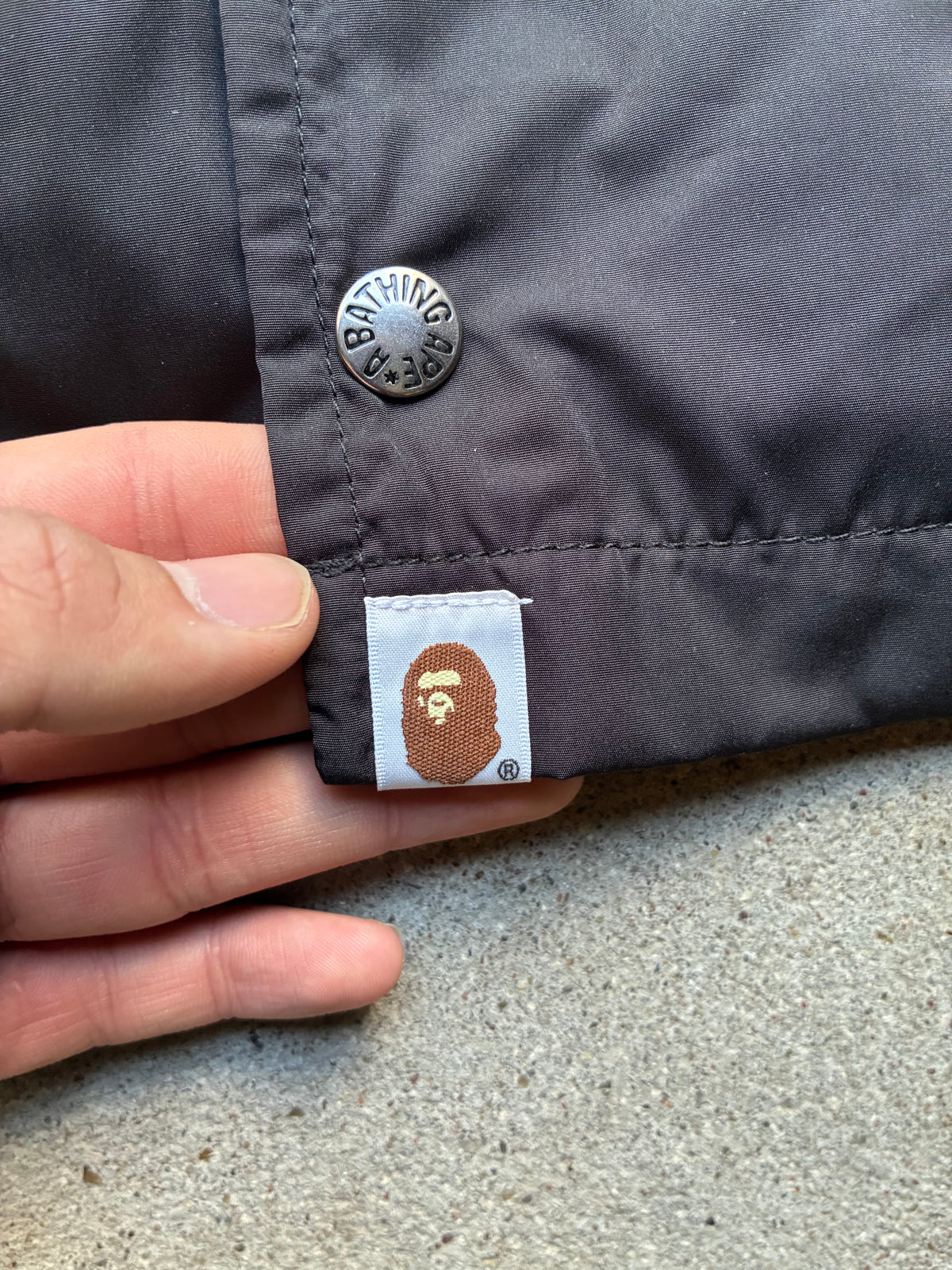 Sort Bape coach jacket (M)