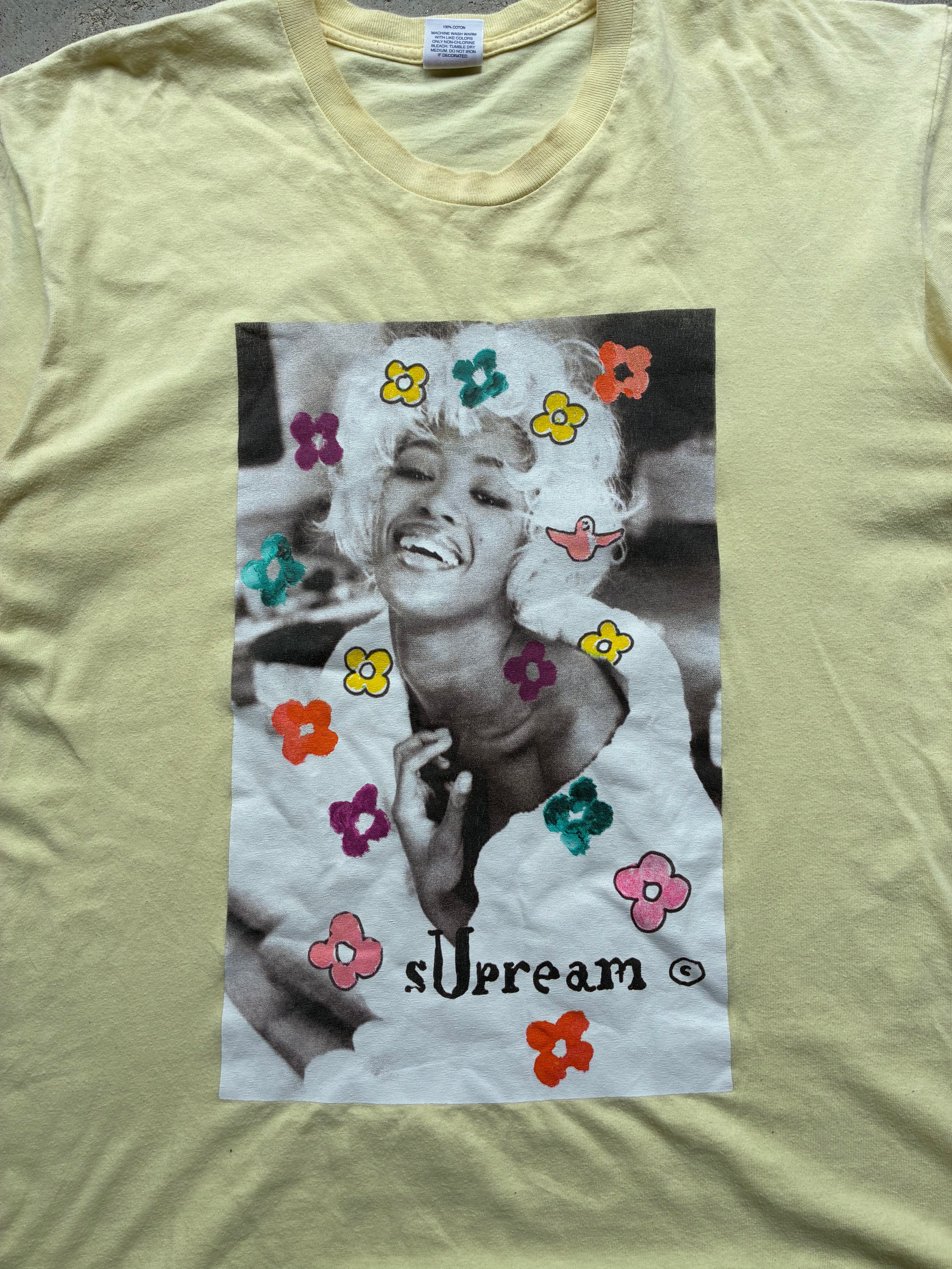 Supreme “NAOMI SS20” Tee (XL)