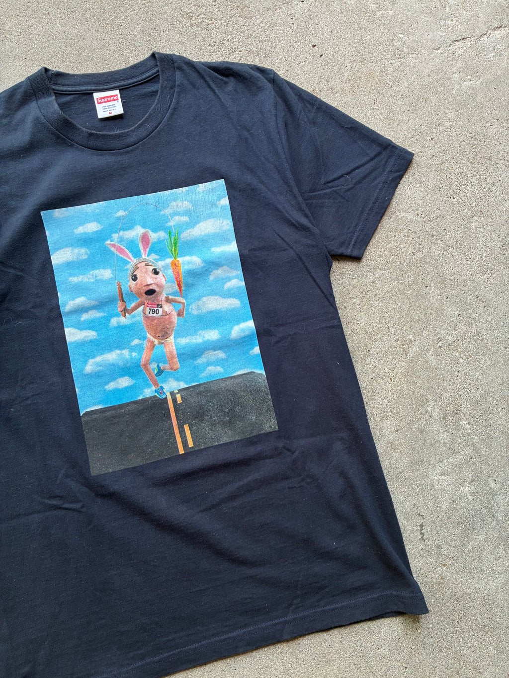 Supreme “MIKE HILL RUNNER” Tee (M)