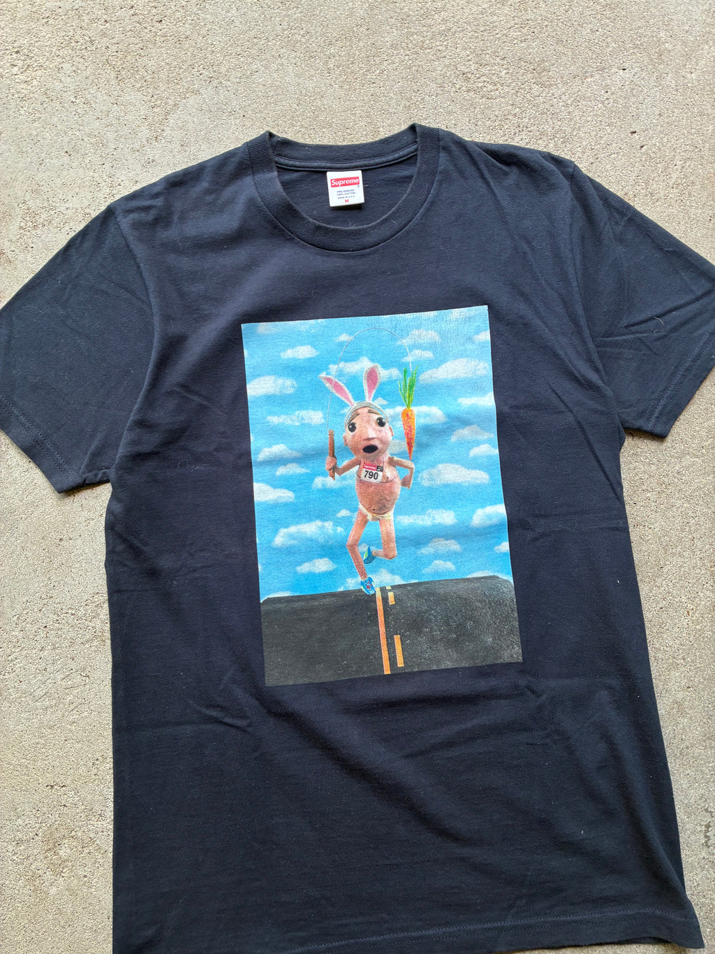 Supreme “MIKE HILL RUNNER” Tee (M)