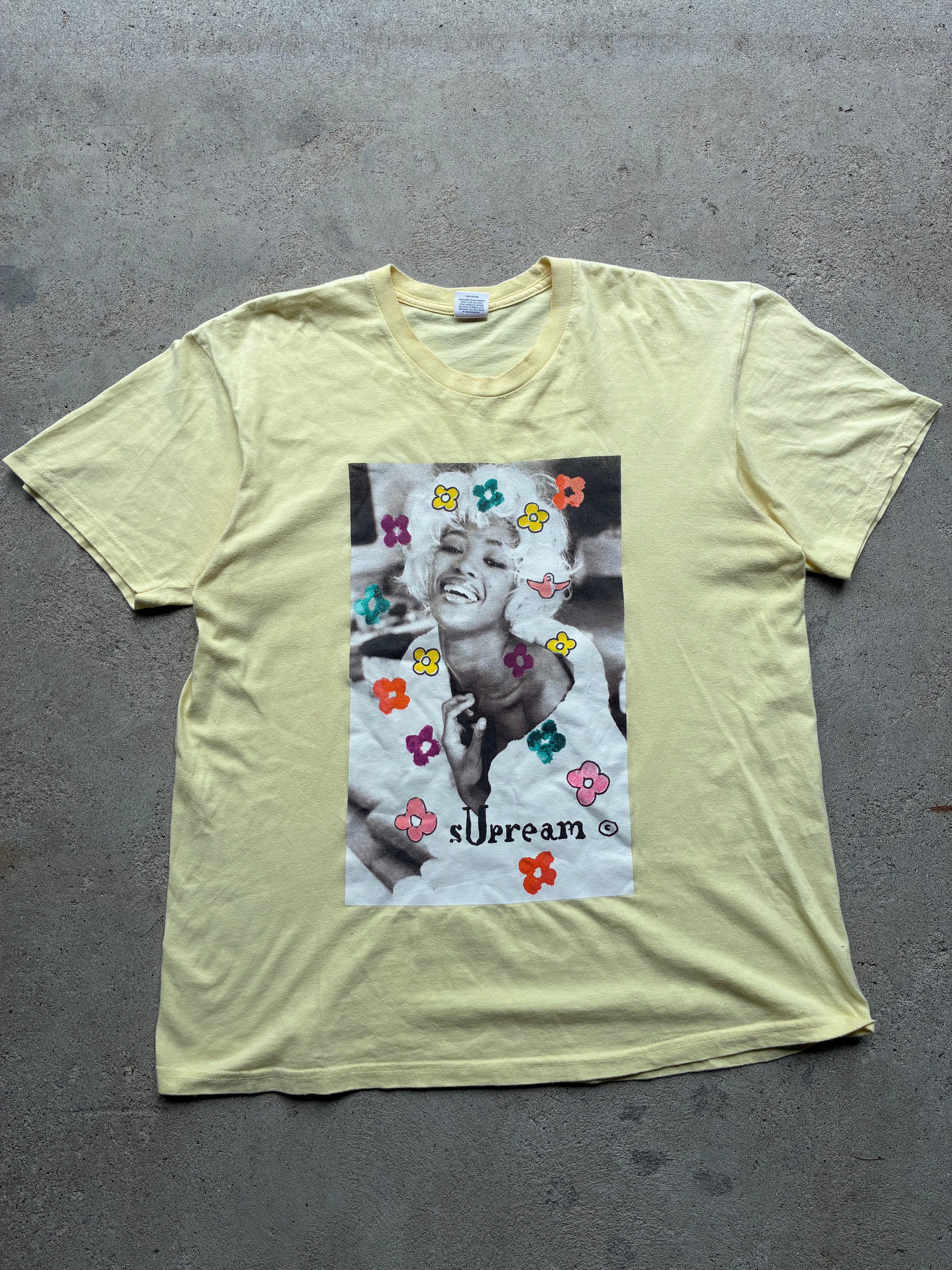 Supreme “NAOMI SS20” Tee (XL)