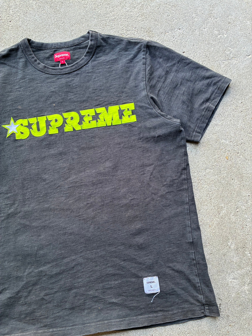 Supreme “STAR LOGO S/S” Tee (L)