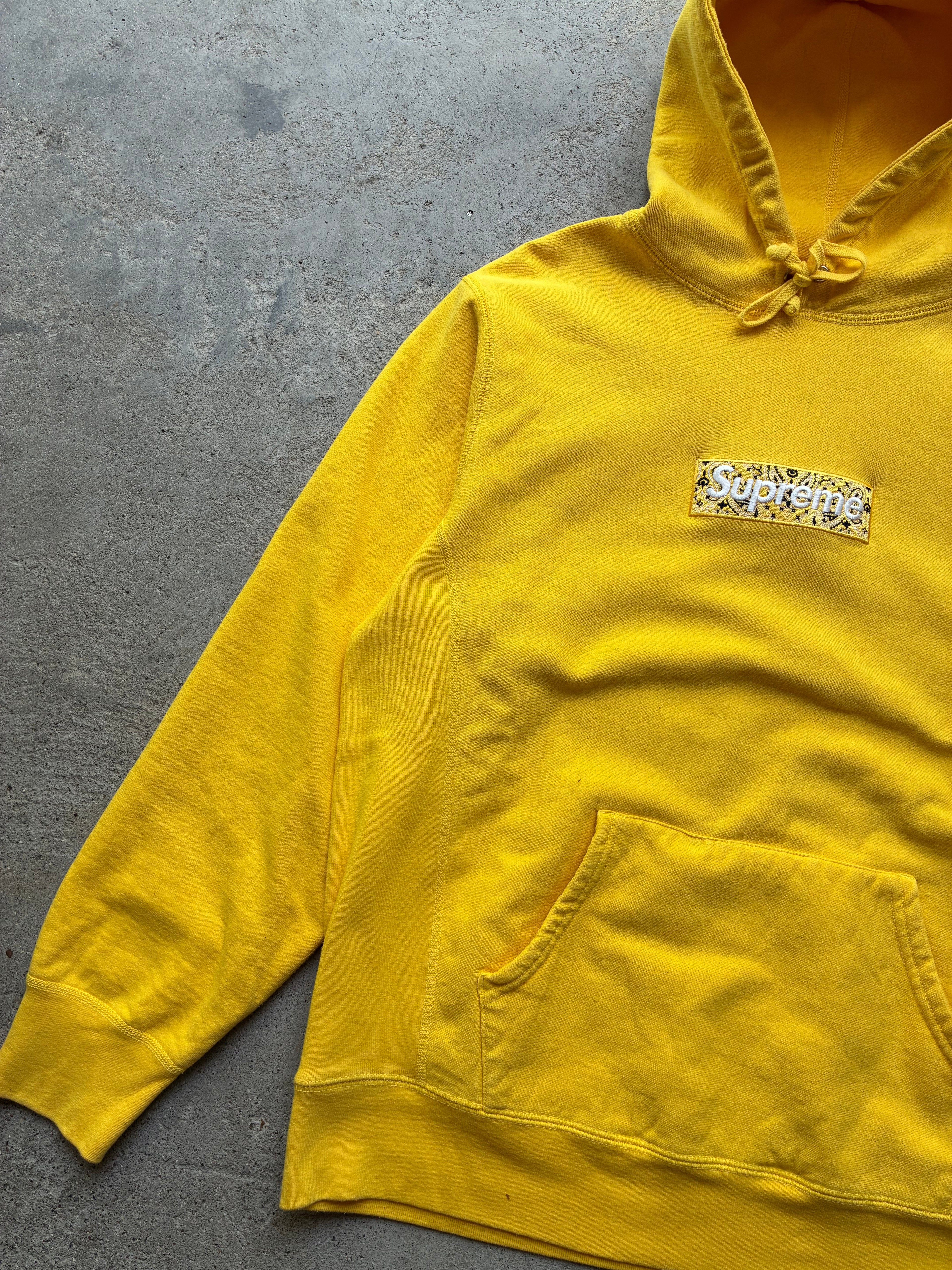 Supreme “BANDANA” Box Logo Hoodie (L)